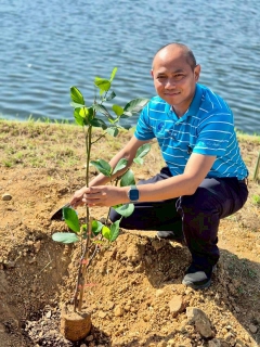 ไฟล์แนบ กปภ.สาขาพนัสนิคม จัดกิจกรรมปลูกต้นไม้ในโครงการ  กปภ.ปลูกป่าเพื่อแผ่นดิน เทิดพระเกียรติพระบาทสมเด็จพระบรมชนกาธิเบศร มหาภูมิพลอดุลยเดชมหาราช บรมนาถบพิตร (Fathers Land) ประจำปี ๒๕๖๙