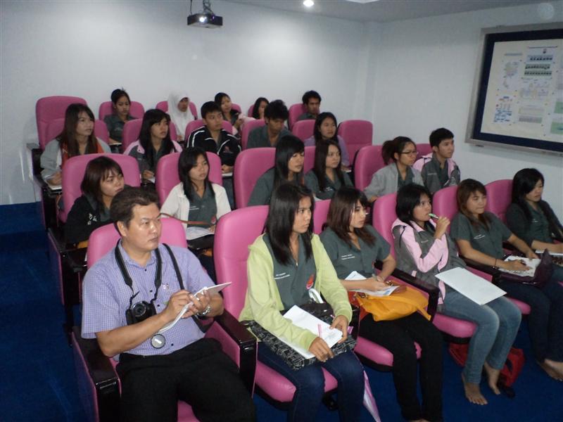 กปภ.สาขาขอนแก่น(ชั้นพิเศษ) ให้การต้อนรับนักศึกษาจากมหาวิทยาลัยขอนแก่นเข้าศึกษาดูงานการจัดการคุณภาพน้ำสะอาด(การผลิตน้ำประปา) ณ โรงกรองน้ำบ้านโกทา