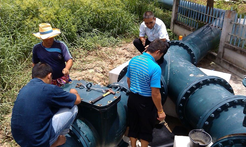 กปภ.สาขาบ้านฉาง ดำเนินการซ่อมบำรุงระบบสูบส่งน้ำดิบ ณ สถานีสูบน้ำดิบบ้านค่าย
