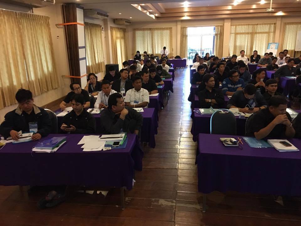 กองฝึกอบรมภูมิภาค 1 ร่วมกับ การประปาส่วนภูมิภาคเขต 2 จัดฝึกอบรมหลักสูตร "การวางท่อตามมาตรฐานงานก่อสร้าง ปี 2558" ให้กับพนักงานในสังกัด ระหว่างวันที่ 7-8 ธันวาคม 2559