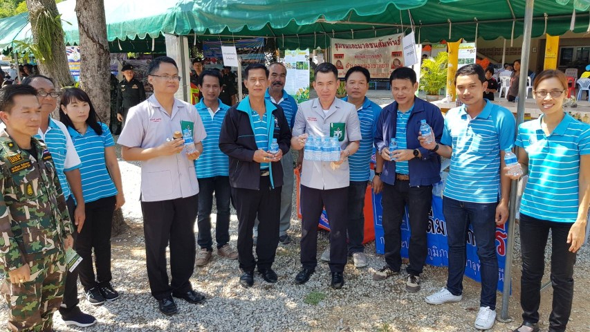 กปภ.สาขาอุทัยธานี ร่วมโครงการ "หน่วยบำบัดทุกข์ บำรุงสุข สร้างรอยยิ้มให้ประชาชน" ณ วัดดงขวาง บ้านดงขวาง หมู่ที่ 1 ตำบลดงขวาง อำเภอหนองขาหย่าง จังหวัดอุทัยธานี