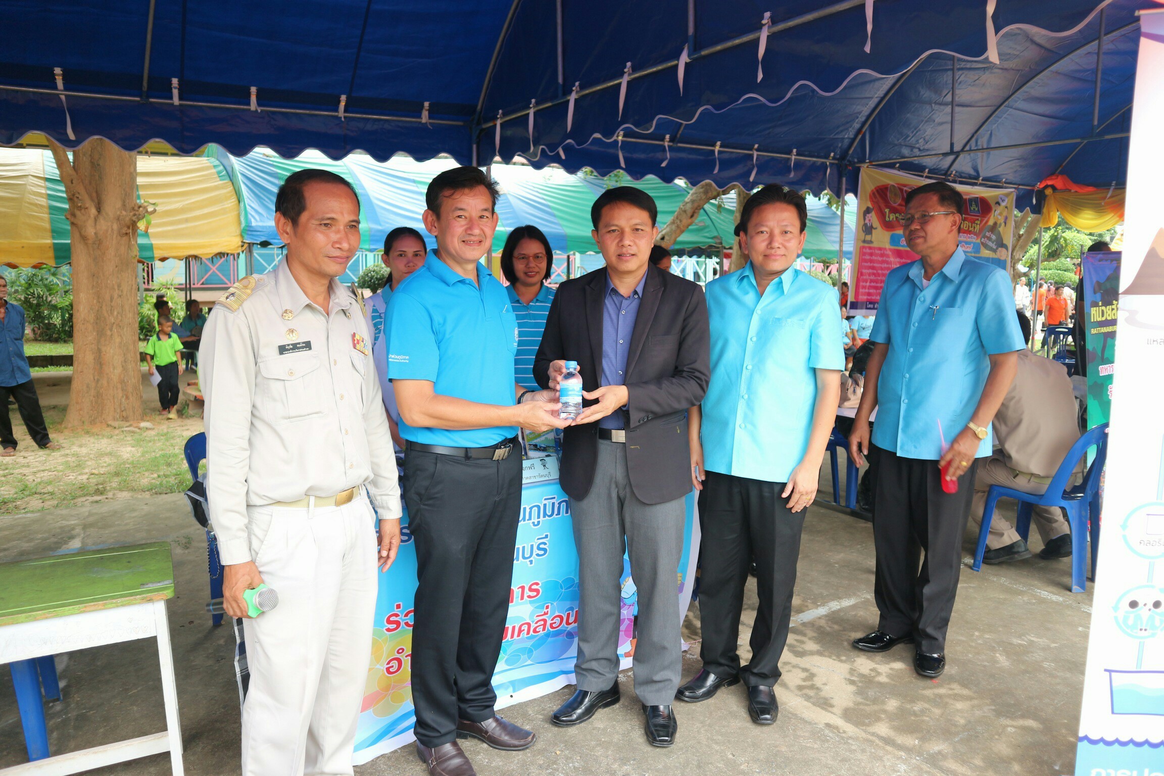 กปภ.สาขารัตนบุรีเข้าร่วมโครงการอำเภอ.ยิ้มเคลื่อนที่ Amphoeyim Mobile Service