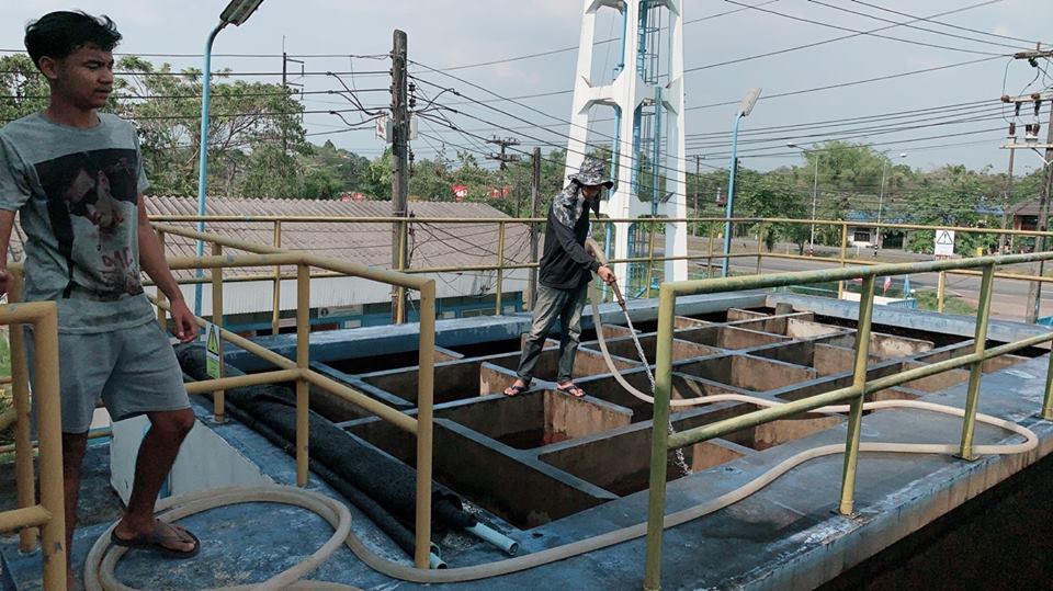 กปภ.สาขาตราดล้างกรองและถังตกตะกอน ณ ณ โรงกรองน้ำเขาสมิง ต.เขาสมิง อ.เมือง จ.ตราด