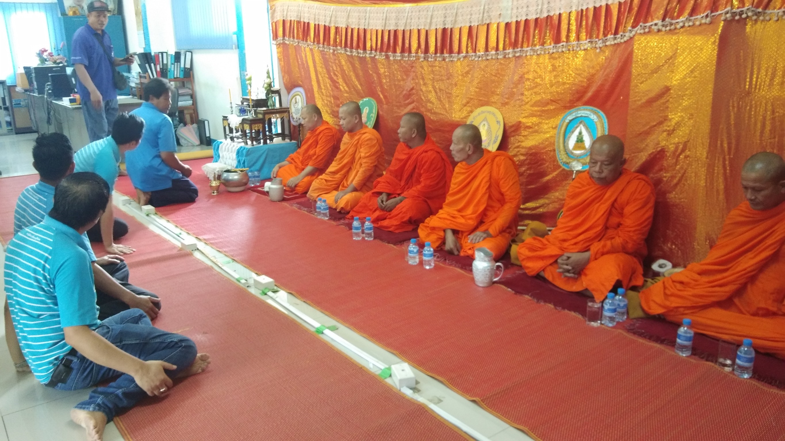 กปภ.สาขาชนแดน ทำบุญสำนักงานและเลี้ยงเพลพระ เพื่อเป็นศิริมงคลเนื่องในวันปีใหม่
