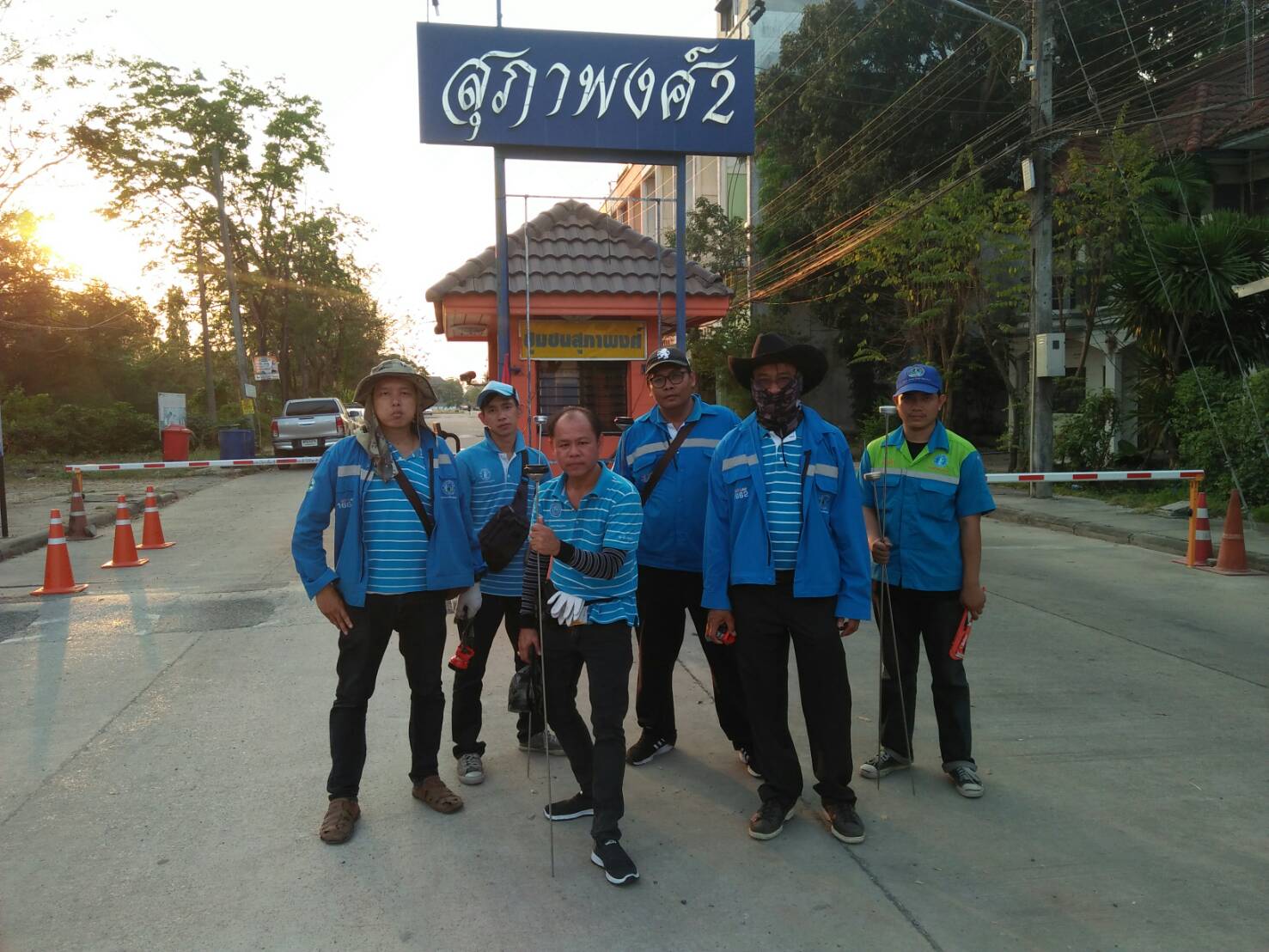 กปภ.สาขาธัญบุรี ออกสำรวจหาท่อแตกท่อรั่วในพื้นที่ตามโซน(DMA) เพื่อลดน้ำสูญเสียตามแผนปฏิบัติการ