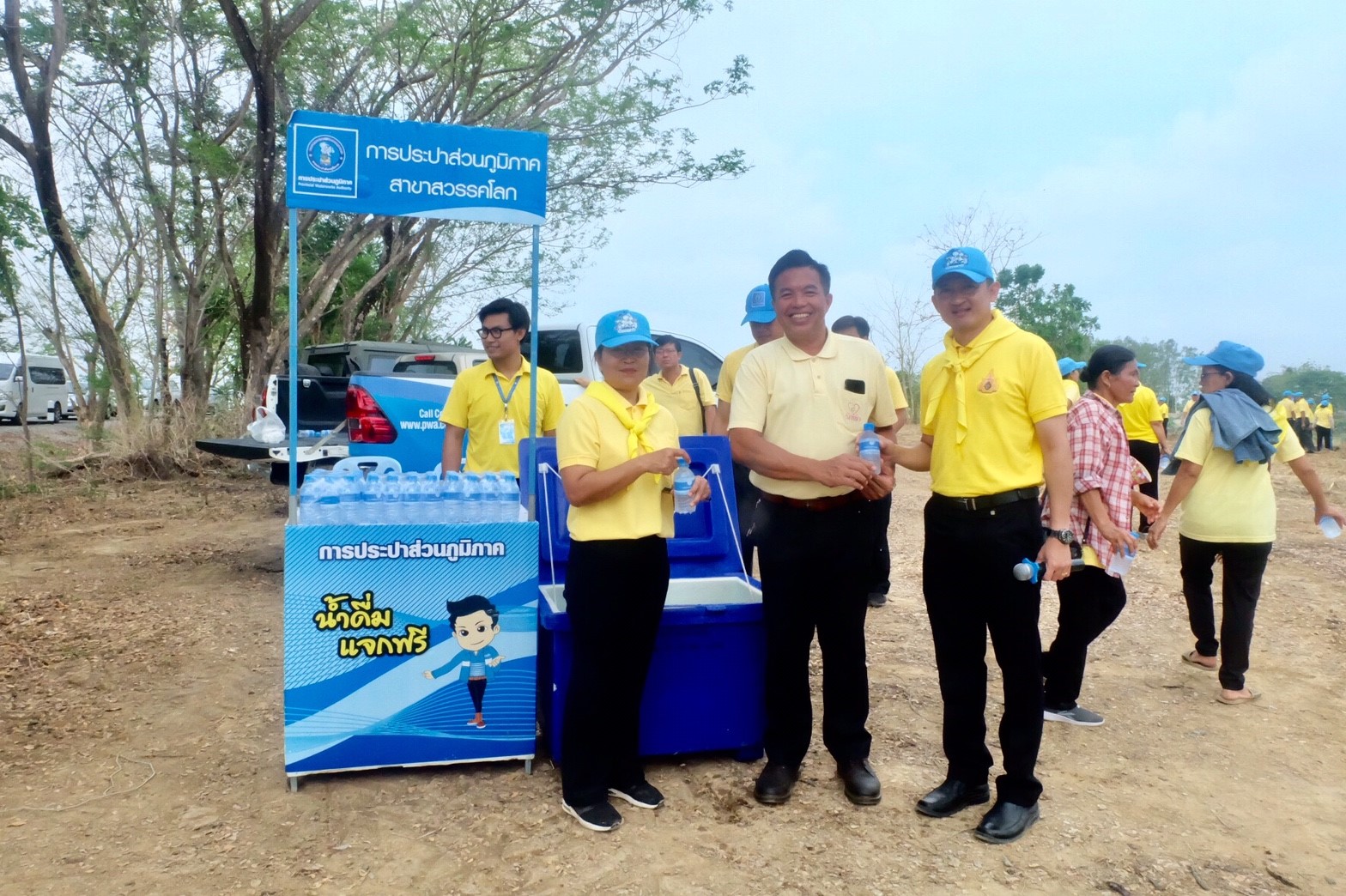กปภ.สาขาสวรรคโลก เข้าร่วมโครงการและกิจกรรมเฉลิมพระเกียรติ เนื่องในมหามงคลพระราชพิธีบรมราชาภิเษก โครงการฟื้นฟูและพัฒนาลำน้ำ คูคลอง เพื่อพัฒนาสิ่งแวดล้อมและพัฒนาคุณภาพชีวิต ระดับอำเภอ