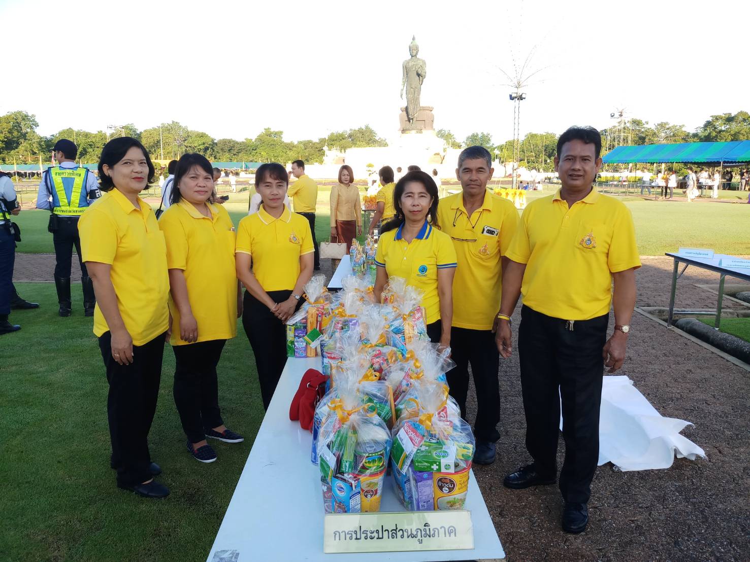 กปภ.สาขาสามพราน เข้าร่วมพิธีทำบุญตักบาตรและเวียนเทียน เนื่องในวันอาสาฬหบูชา ณ พุทธมณฑล จังหวัดนครปฐม