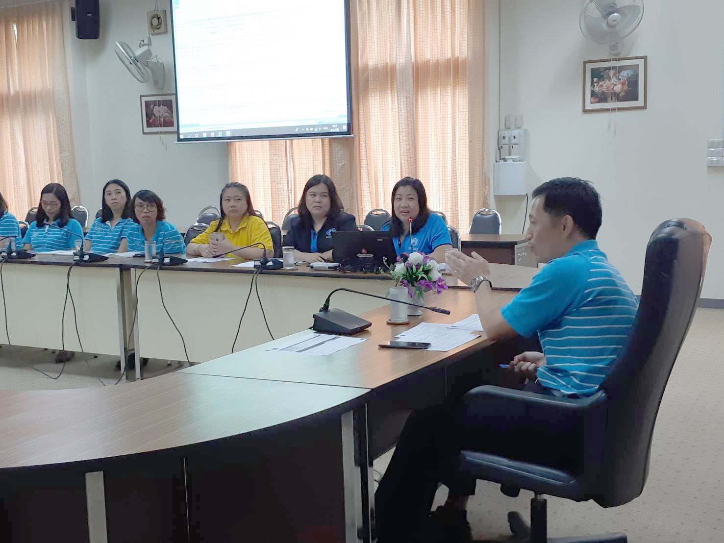 การประปาส่วนภูมิภาคเขต 9 รับฟังรายงานจากคณะผู้ตรวจสอบ