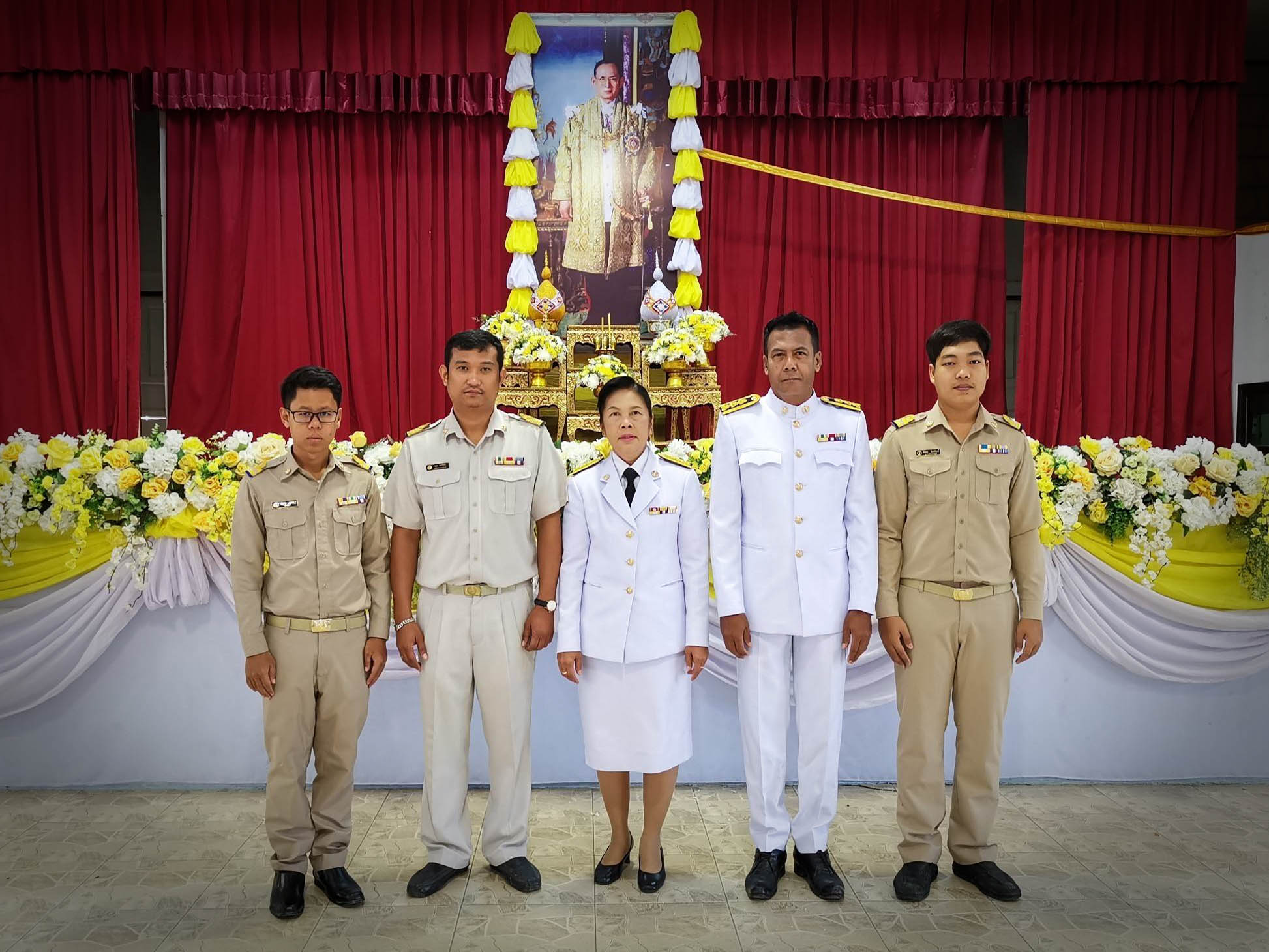 การประปาส่วนภูมิภาคสาขาผักไห่ เข้าร่วมพิธีเนื่องในวันคล้ายวันสวรรคตพระบาทสมเด็จพระบรมชนกาธิเบศร มหาภูมิพลอดุลยเดชมหาราช บรมนาถบพิตร