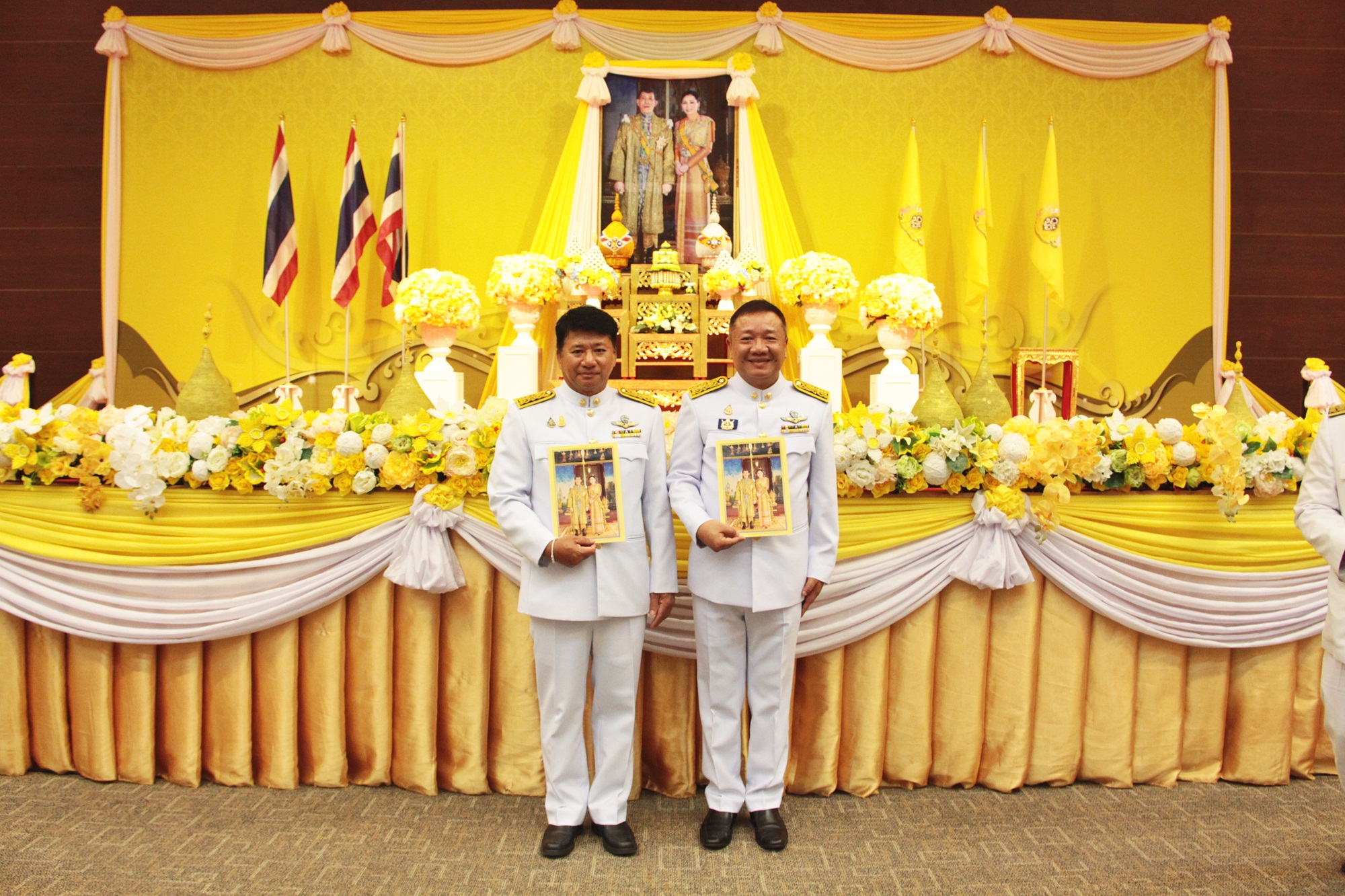 กปภ.ข.9 และ กปภ.สาขาเชียงใหม่(ชั้นพิเศษ) ร่วมพิธีรับพระราชทานพระบรมฉายาลักษณ์ พระบาทสมเด็จพระเจ้าอยู่หัว และสมเด็จพระนางเจ้าฯ พระบรมราชินี เนื่องในโอกาสมหามงคลพระราชพิธีบรมราชาภิเษก พุทธศักราช 2562