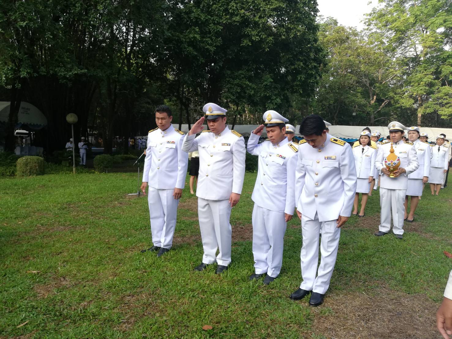 กปภ.สาขากาญจนบุรี เข้าร่วมพิธีวางพานพุ่ม น้อมรำลึกถึงสมเด็จย่า ณ บริเวณพระราชานุสาวรีย์ สมเด็จพระศรีนครินทราบรมราชชนนี