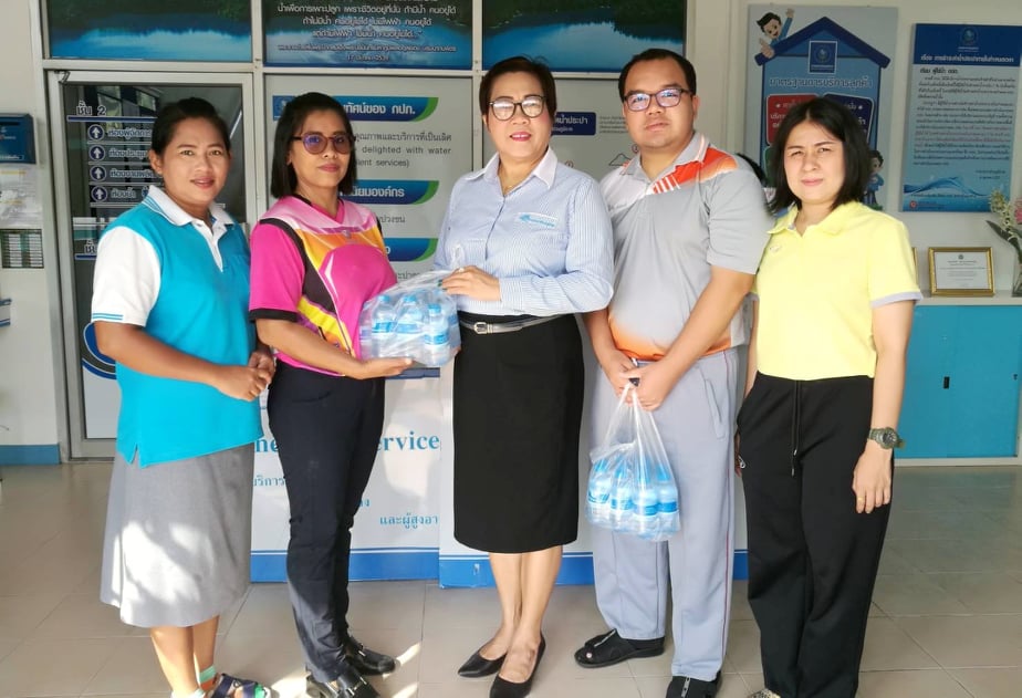 กปภ.สาขาบ้านนาสาร มอบน้ำดื่มบรรจุขวด กปภ. ในกิจกรรม เดิน-วิ่ง บ้านในไร่มินิมาราธอน ครั้งที่ 1