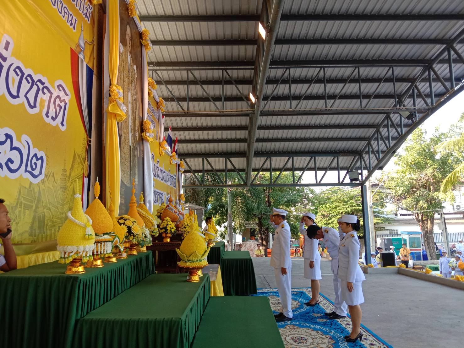 กปภ.สาขาบ้านบึง ร่วมพิธีบำเพ็ญกุศลและกิจกรรมน้อมรำลึก เนื่องในวันคล้ายวันวันพระบรมราชสมภพ รัชกาลที่ 9