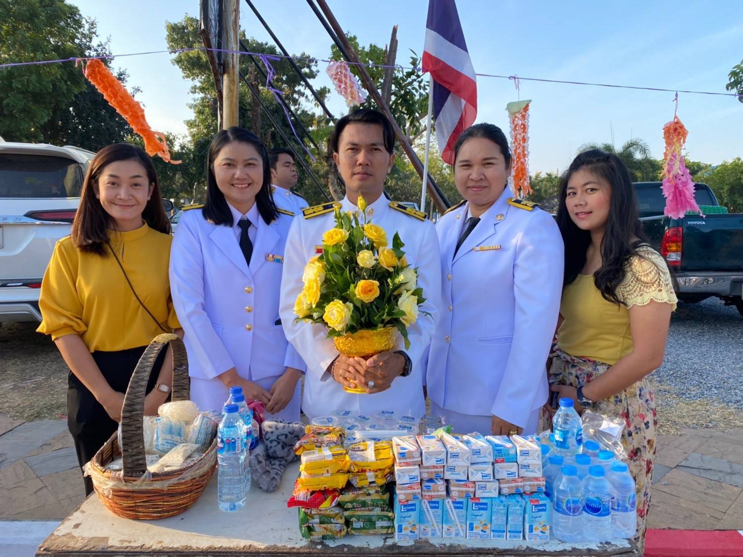 กปภ.สาขาด่านขุนทด ร่วมพิธีทำบุญตักบาตร และถวายพานพุ่ม เนื่องในวันคล้ายวันเฉลิมพระชนมพรรษา พระบาทสมเด็จพระปรมินทรมหาภูมิพลอดุลยเดช บรมนาถบพิตร