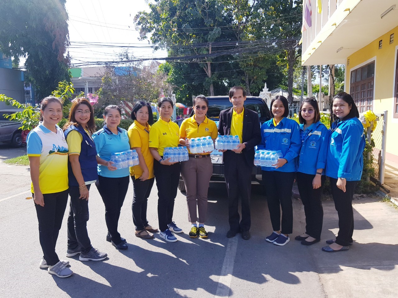 กปภ.สาขาพิษณุโลก มอบน้ำดื่มตราสัญลักษณ์ กปภ.
