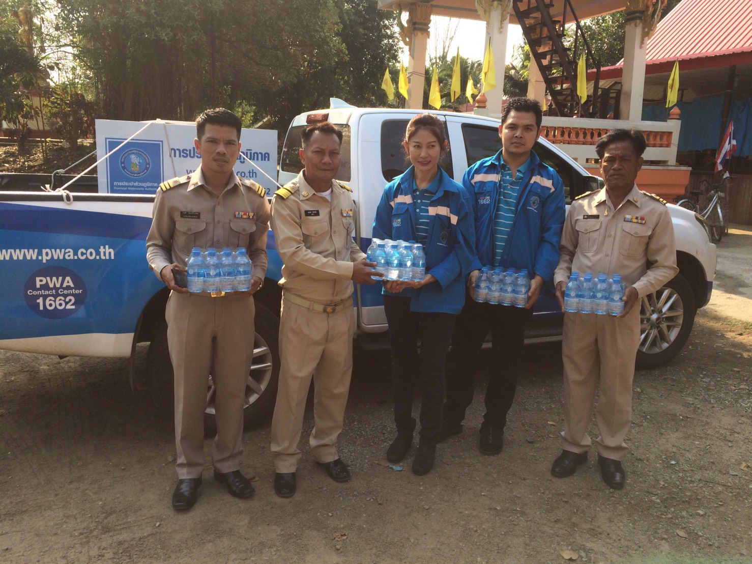 การประปาส่วนภูมิภาคสาขากบินทร์บุรี ร่วมโครงการ บริการเชิงรุกเพื่อลดความเดือดร้อนของประชาชน (อำเภอยิ้ม...เคลื่อนที่)