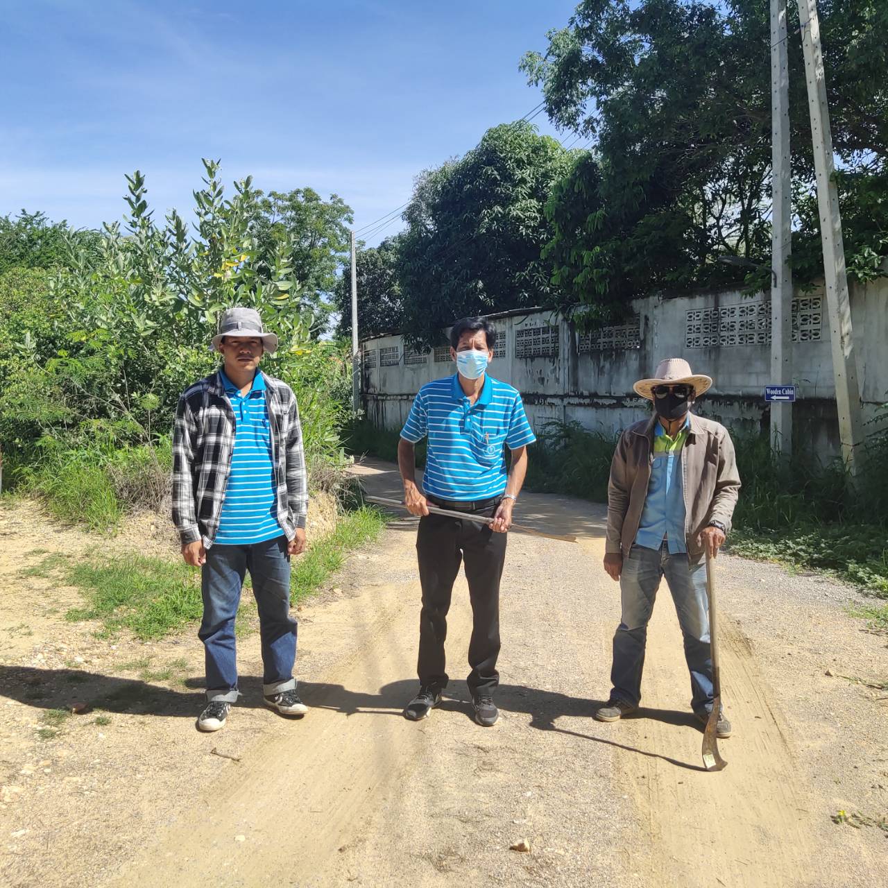 กปภ.สาขาปราณบุรี ดำเนินการสำรวจแรงดันน้ำ ปรับแผนการจ่ายน้ำ และตรวจสอบน้ำไม่ไหล พร้อมค้นหาท่อแตก-ท่อรั่ว