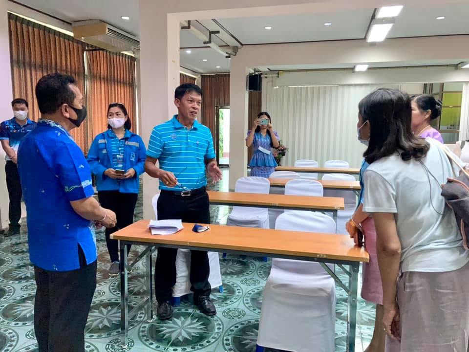 การประปาส่วนภูมิภาคสาขากระบี่ จัดทีมเจ้าหน้าที่ลงพื้นที่โรงเรียนราชประชานุเคราะห์ เข้าตรวจสอบระบบประปาและเก็บตัวอย่างน้ำเพื่อทดสอบคุณภาพน้ำของโรงเรียนตามโครงการ อาสาประปาเพื่อปวงชน ปีที่ 1