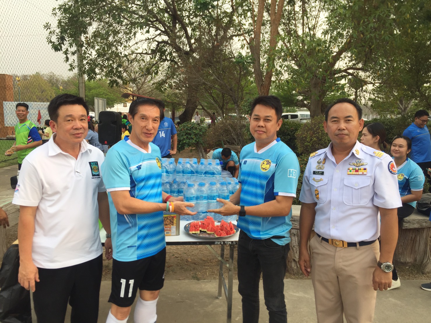การประปาส่วนภูมิภาคสาขากำแพงเพชร มอบน้ำดื่มตราสัญลักษณ์ กปภ. สนับสนุนกิจกรรมการแข่งขันกีฬา "สานสัมพันธ์ คนมหาดไทย" ประจำปี 2564