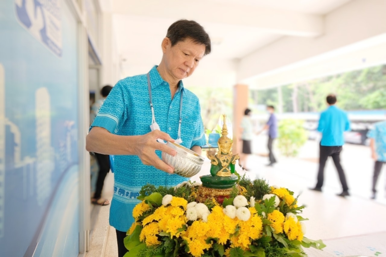 กปภ.ข.8 จัดพิธีสรงน้ำพระเนื่องในวันสงกรานต์ ร่วมสืบสานวัฒนธรรมประเพณีไทย