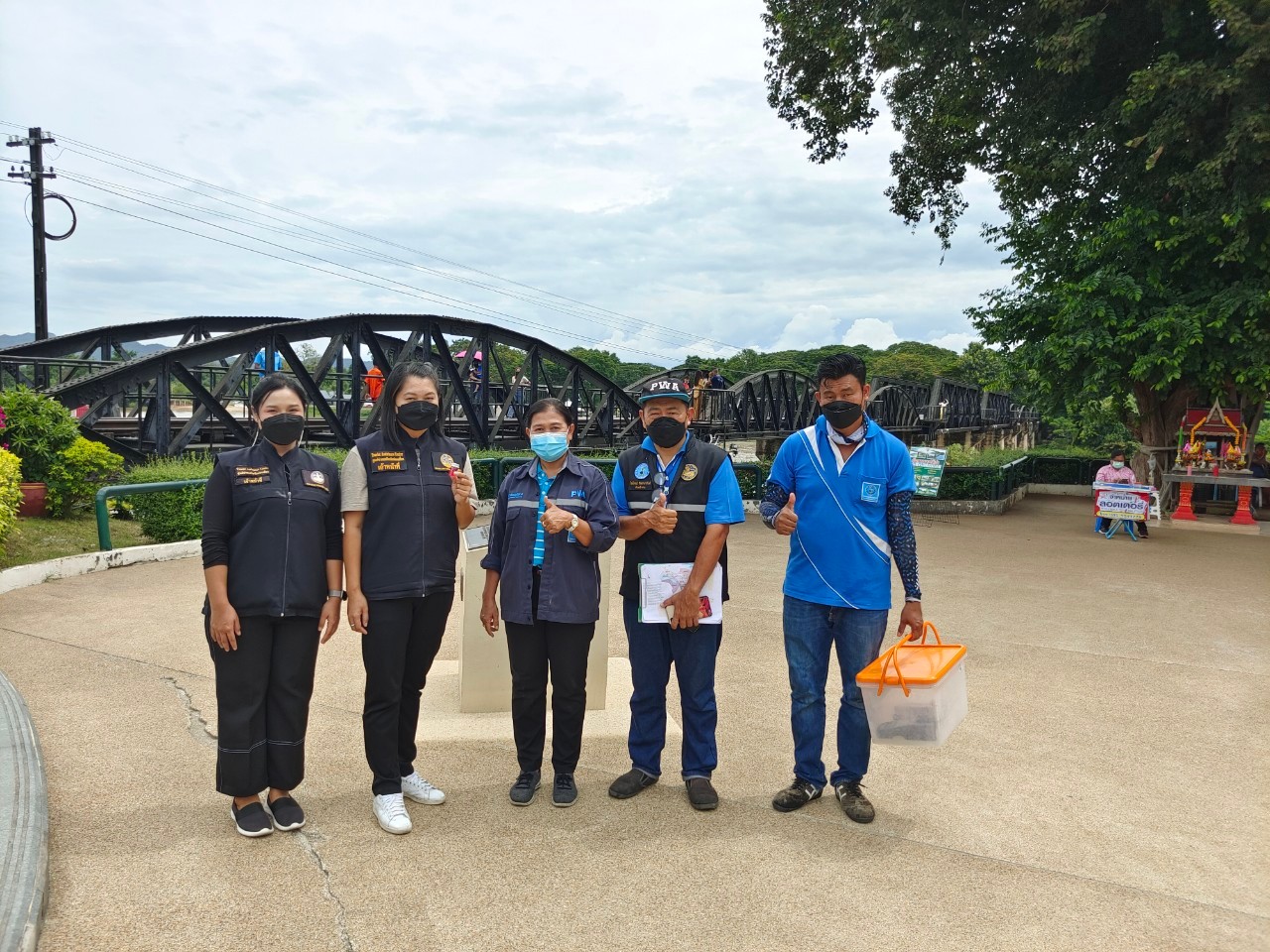 กปภ.สาขากาญจนบุรี ตรวจสอบแรงดันน้ำและคุณภาพน้ำประปาบริเวณแหล่งท่องเที่ยวสำคัญของจังหวัด