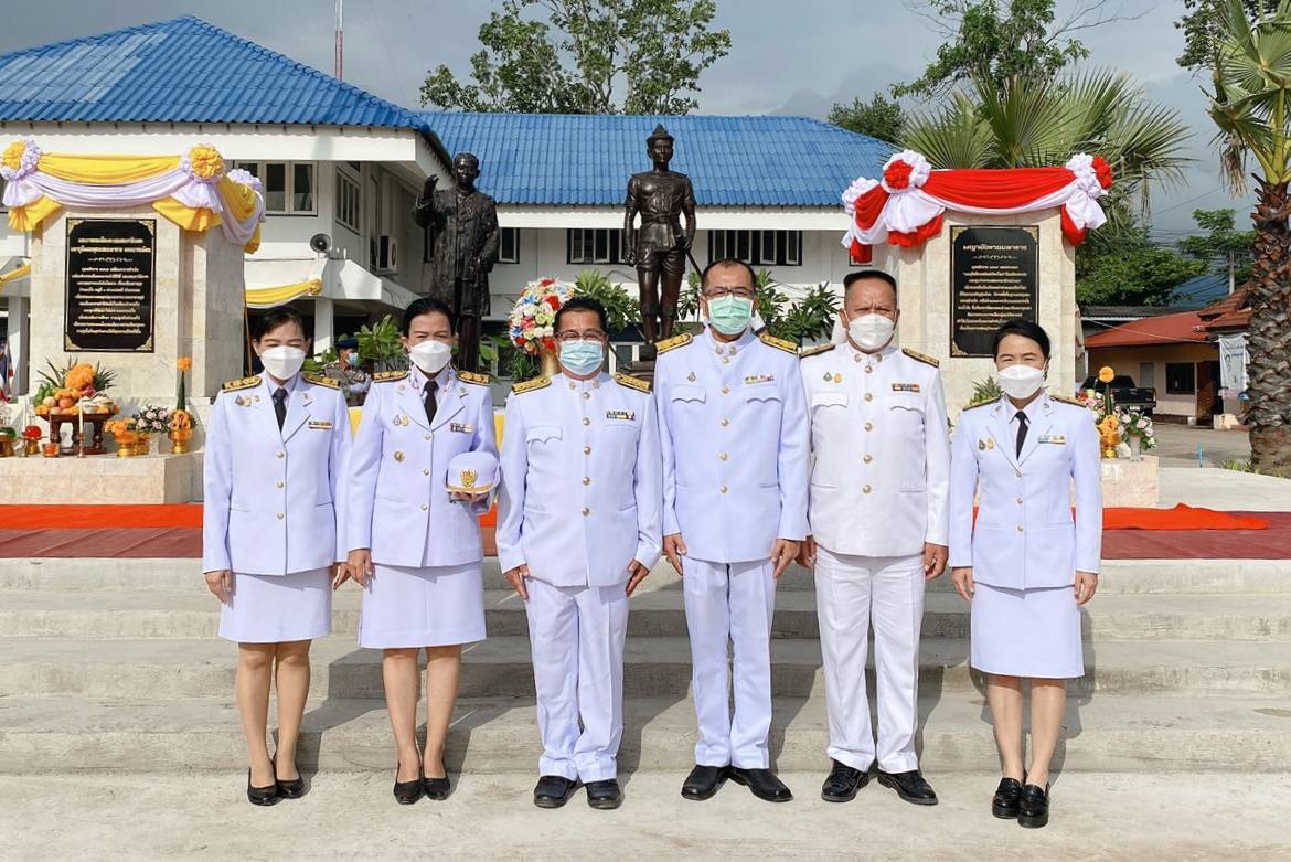 กปภ.สาขาฮอด เข้าร่วมพิธียกองค์ขึ้นประดิษฐานพระบรมราชานุสาวรีย์ ๔ กษัตริย์