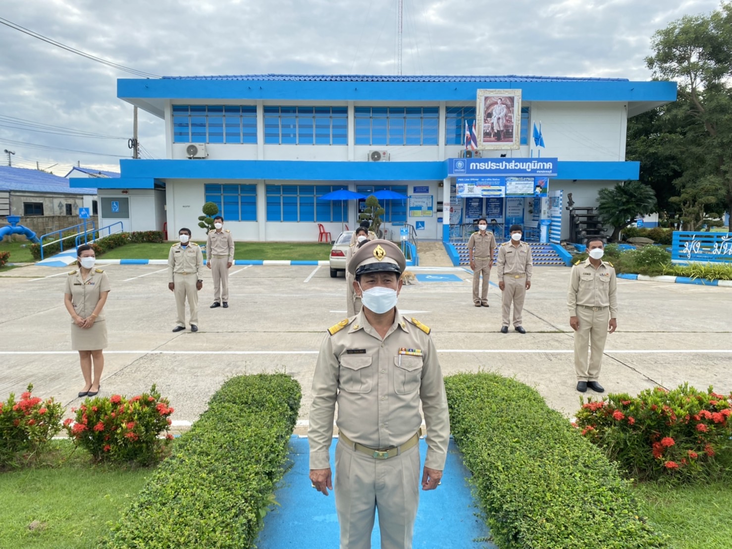 กปภ.สาขาปราณบุรี จัดกิจกรรมเนื่องในวันพระราชทานธงชาติไทย 28 กันยายน (Thai National Flag Day)