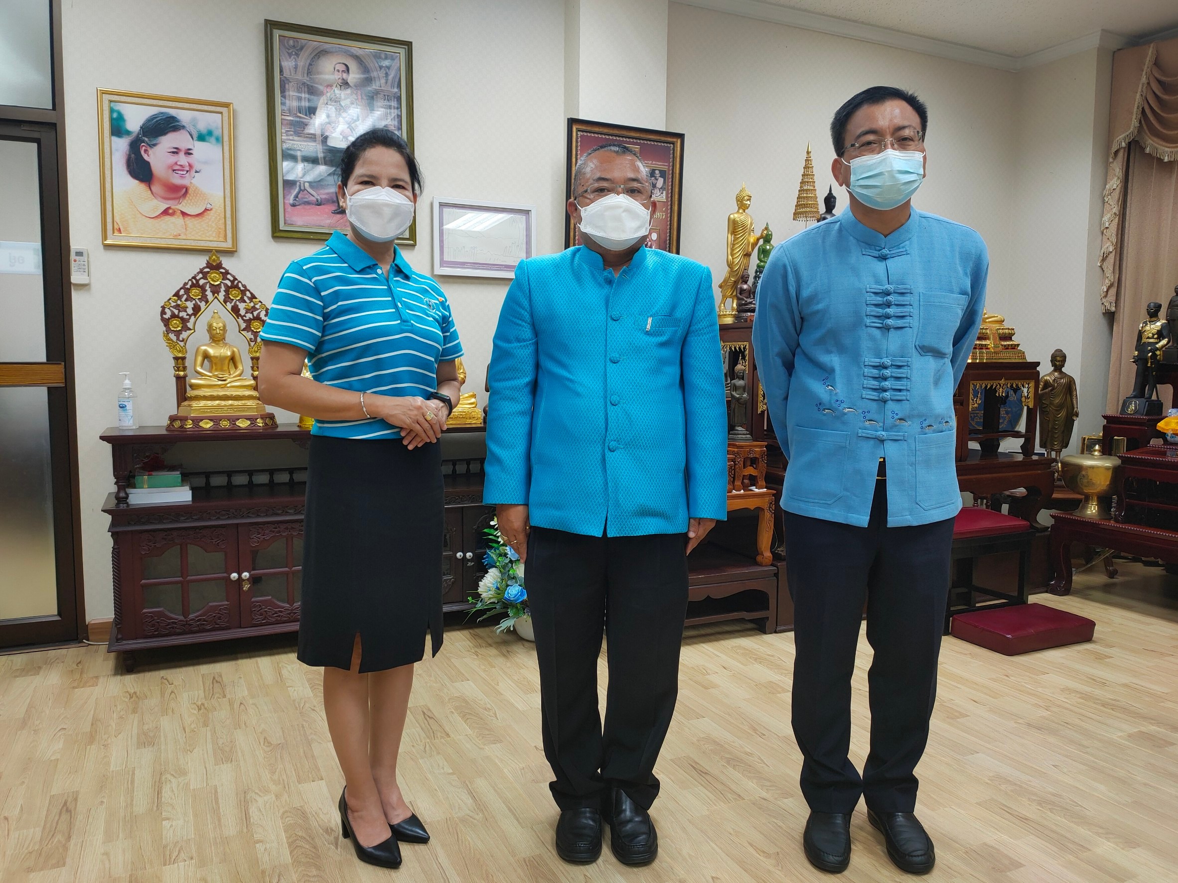 ผจก.กปภ.สาขาสมุทรสาคร เข้าพบผู้ว่าราชการจังหวัดสมุทรสาคร เพื่อรายงานตัว และรับนโยบาย เนื่องในโอกาสย้ายมาดำรงตำแหน่งใหม่