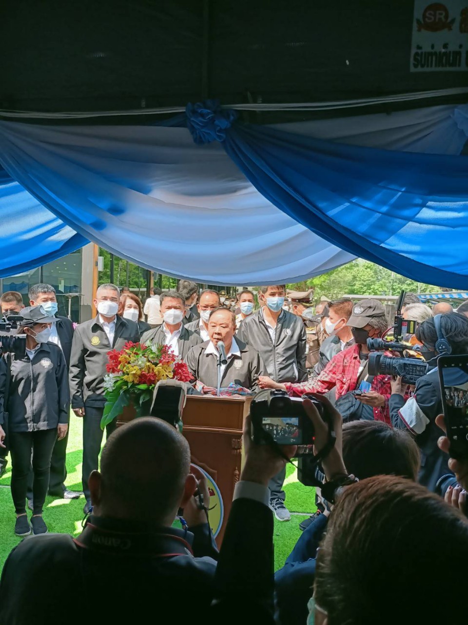 กปภ.ข.3 พร้อมด้วยภาคีจังหวัดกาญจนบุรี ร่วมต้อนรับ พลเอกประวิตร วงษ์สุวรรณ รองนายกรัฐมนตรี