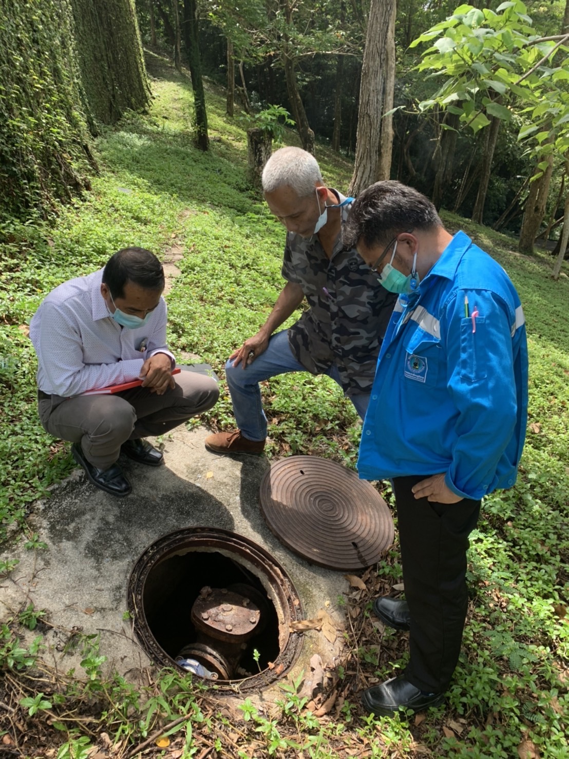 การประปาส่วนภูมิภาคสาขากระบี่ ดำเนินการตามแผนงานบริการและควบคุมน้ำสูญเสีย สุ่มตรวจมาตรวัดน้ำขนาดใหญ่