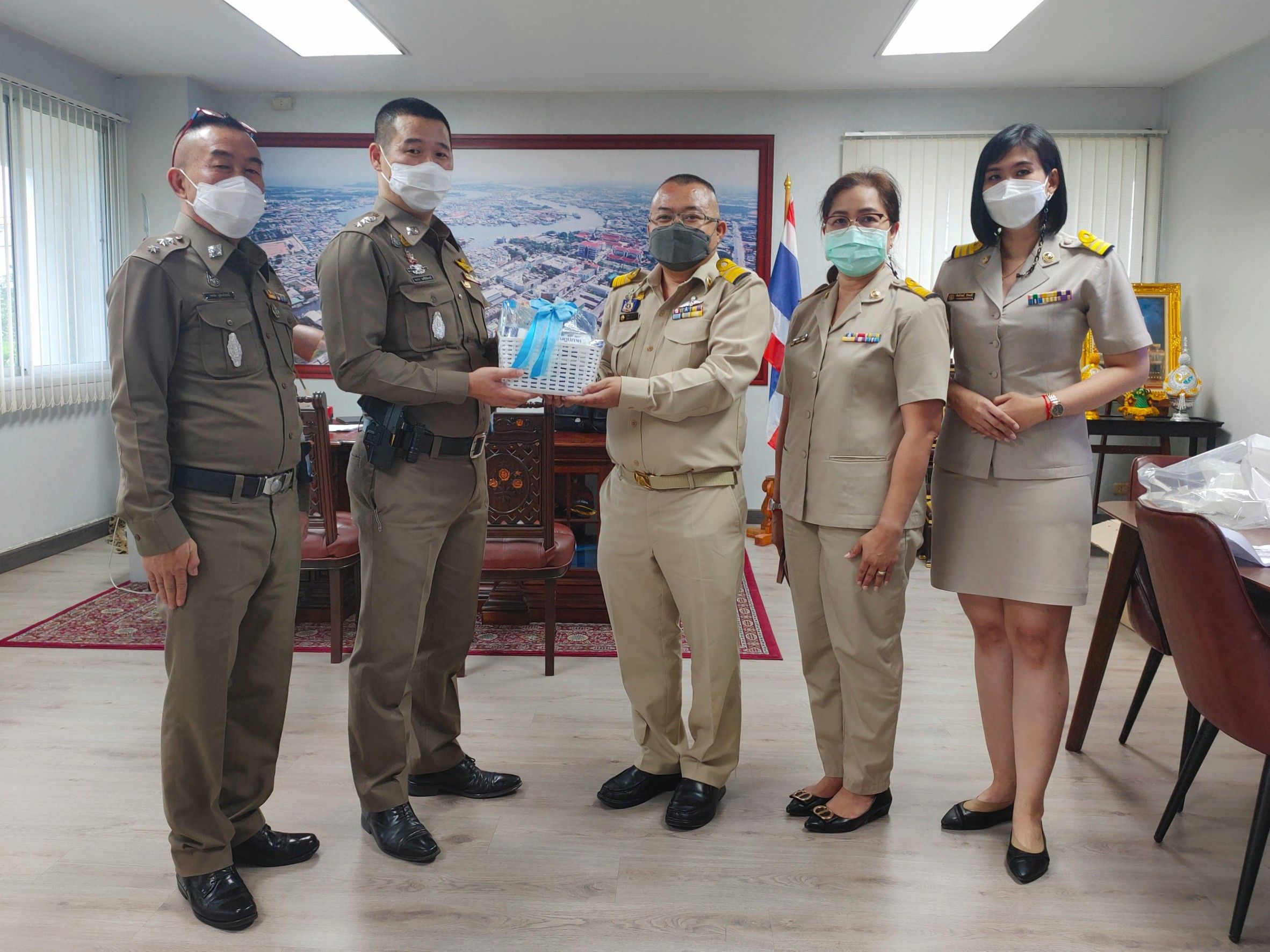 กปภ.สาขาสมุทรสาคร เข้าพบ ผู้กำกับการ สภ.เมืองสมุทรสาคร เพื่อรายงานตัวเนื่องในโอกาสที่ย้ายมาดำรงตำแหน่งใหม่