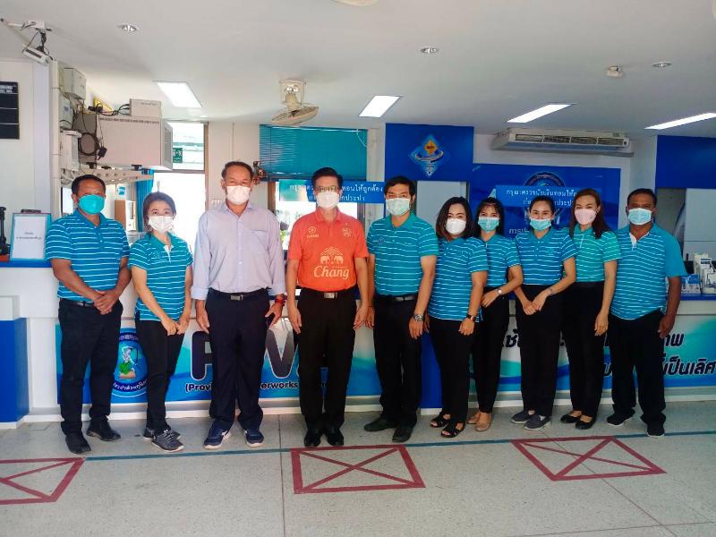กปภ.สาขาลำปลายมาศให้การต้อนรับการเยี่ยมชมสำนักงานและการผลิตน้ำจากนายอำเภอลำปลายมาศ