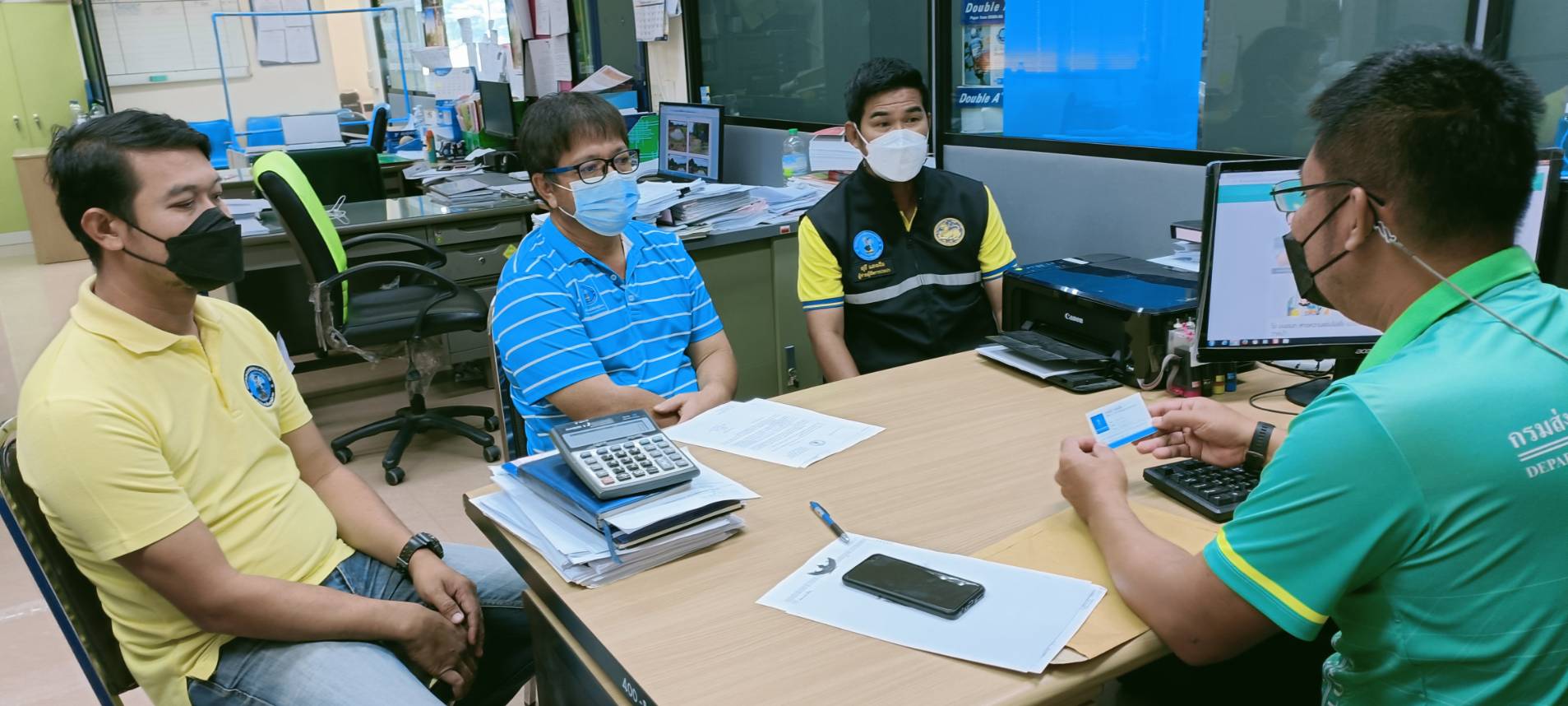 กปภ.สาขาพนมทวน ร่วมกับเทศบาลขุนพัดเพ็ง ประสานงานวางท่อขยายเขตจ่ายน้ำ