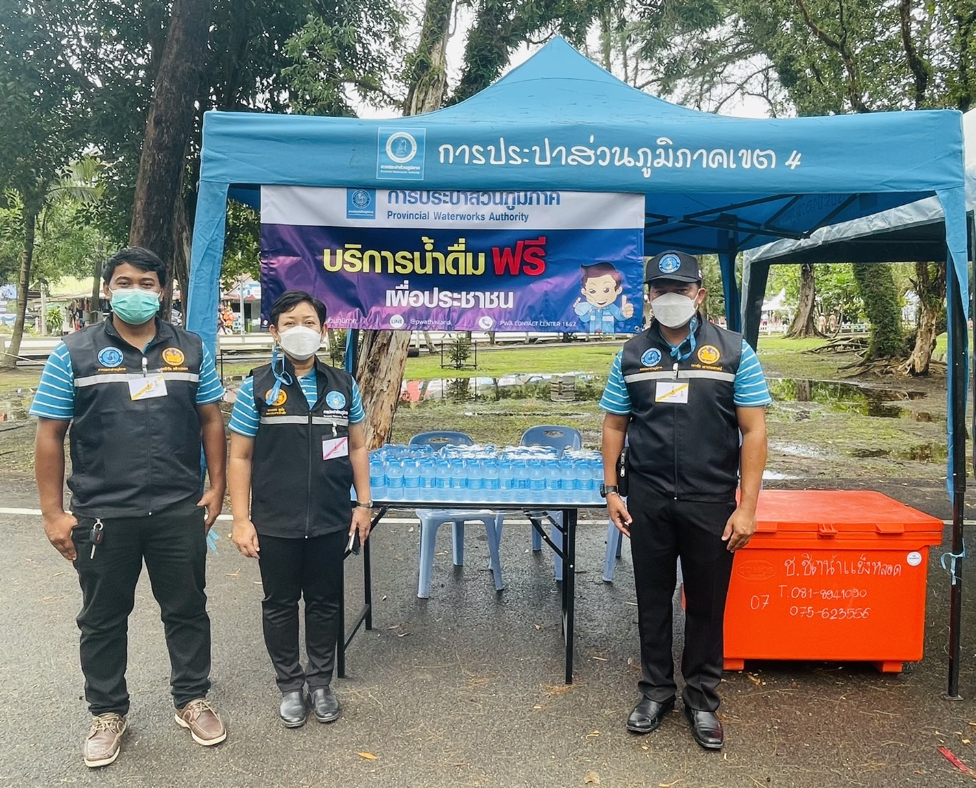 การประปาส่วนภูมิภาคสาขาอ่าวลึก ร่วมบริการน้ำดื่มให้แก่ประชาชนผู้เข้าร่วมต้อนรับ พล.อ.ประยุทธ์ จันทร์โอชา นายกรัฐมนตรี