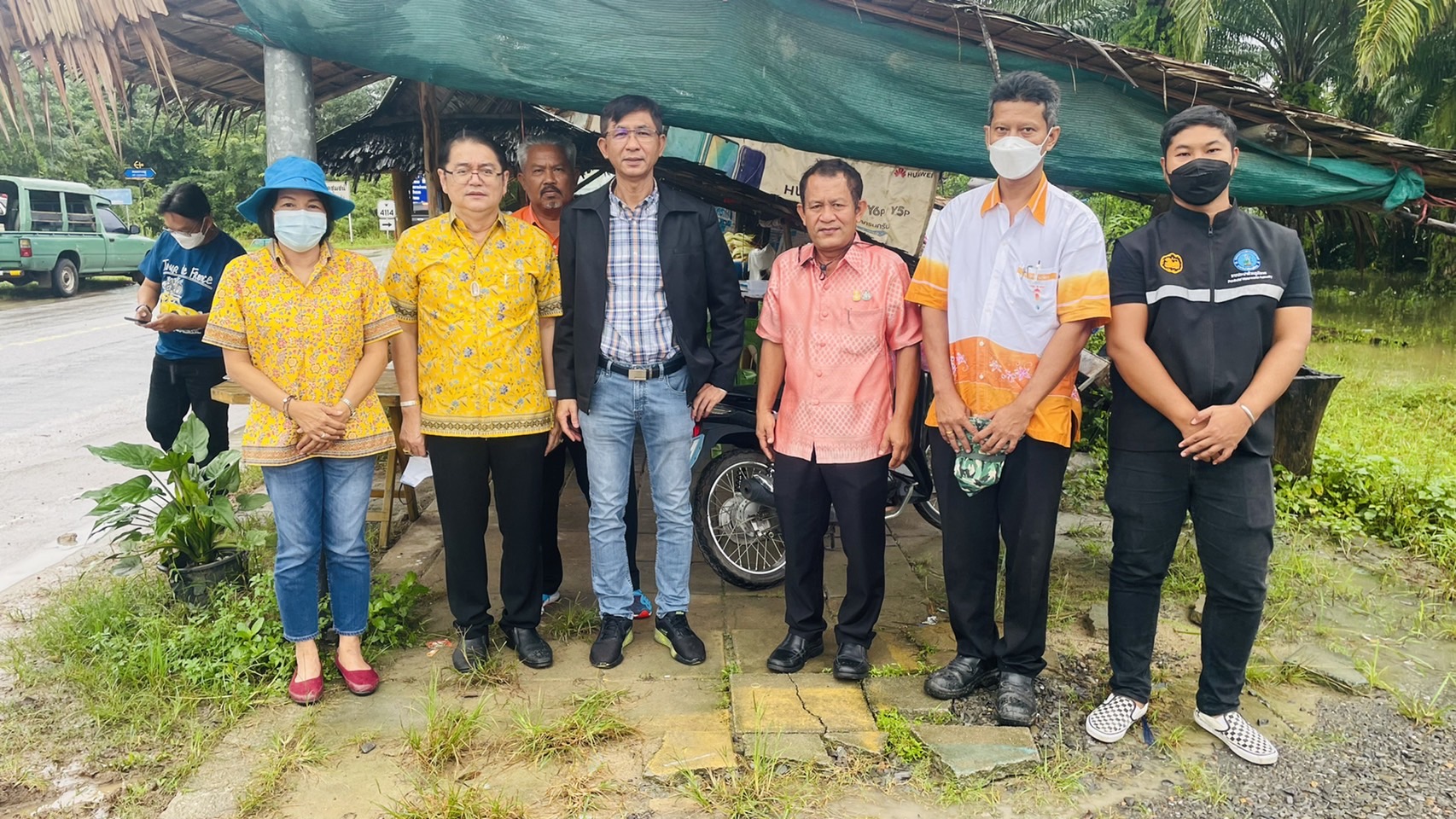 การประปาส่วนภูมิภาคสาขาไชยา ให้การต้อนรับนายสุรชัย เชื้อแพ่ง รองผู้ว่าการ (ปฏิบัติการ 5) นายประทีป กุศลวัฒนะ ผู้อำนวยการการประปาส่วนภูมิภาค เขต 4 และนายอภิชาติ ถ้ำจันทร์ ผู้อำนวยการกองแผนและวิชาการ ในการลงพื้นที่ติดตามสถานการณ์อุทกภัย ในพื้นที่อำเภอท่าชนะ