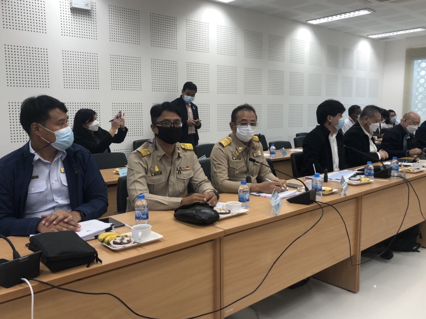 ผู้ช่วยผู้อำนวยการการประปาส่วนภูมิภาคเขต 4 พร้อมด้วย กปภ.สาขาภูเก็ต เข้าร่วมประชุมคณะกรรมการร่วมภาครัฐและเอกชนเพื่อพัฒนาและแก้ไขปัญหาทางเศรษฐกิจจังหวัดภูเก็ต ครั้งที่ 2/ประจำปีงบประมาณ พ.ศ. 2565
