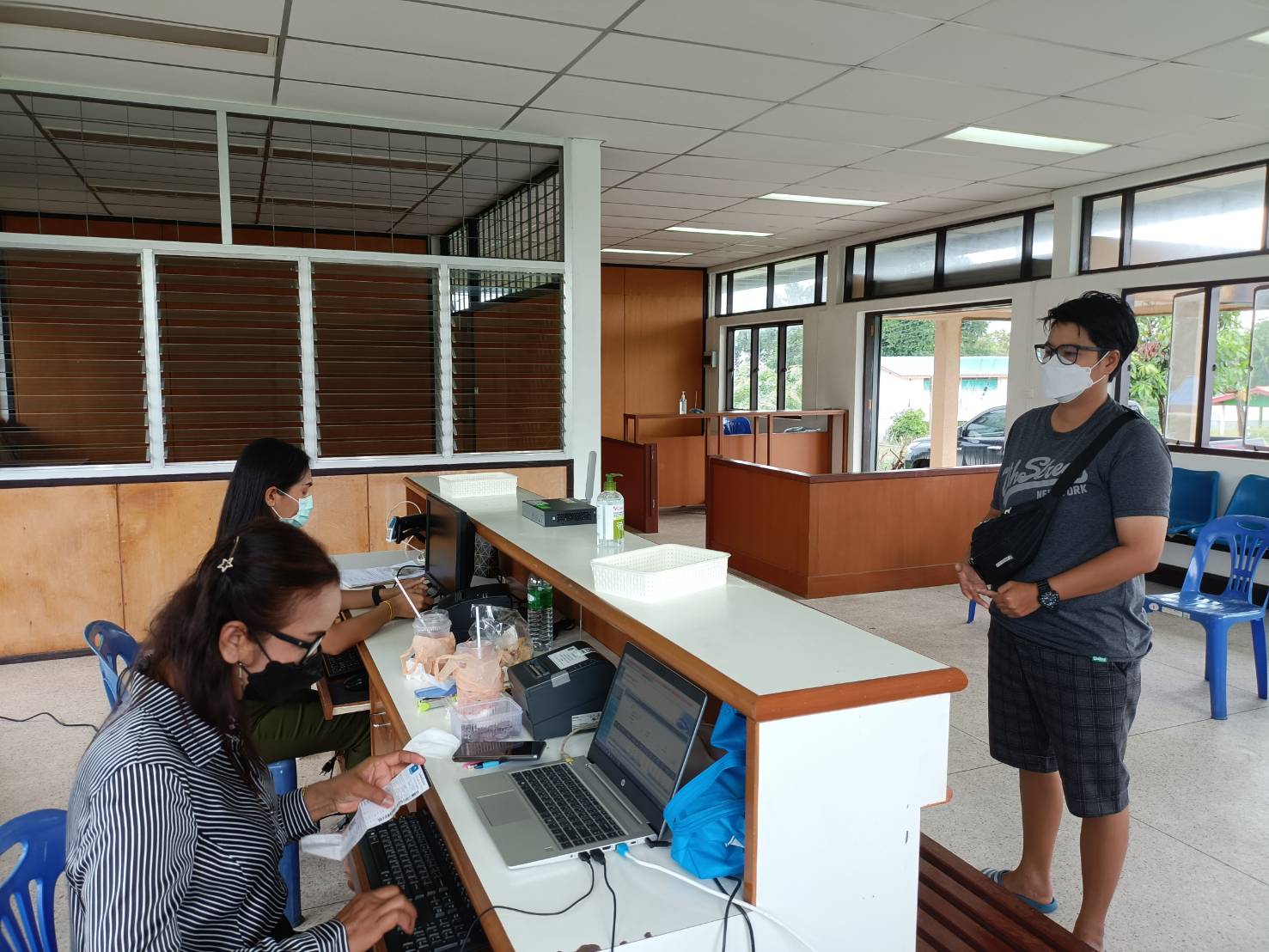 การประปาส่วนภูมิภาคสาขากาญจนดิษฐ์ ออกรับชำระค่าน้ำประปานอกสถานที่ ณ สำนักงานดอนสัก เขตจำหน่ายน้ำดอนสัก ถึงเวลา เรามีนัด ทุกวันพุธ