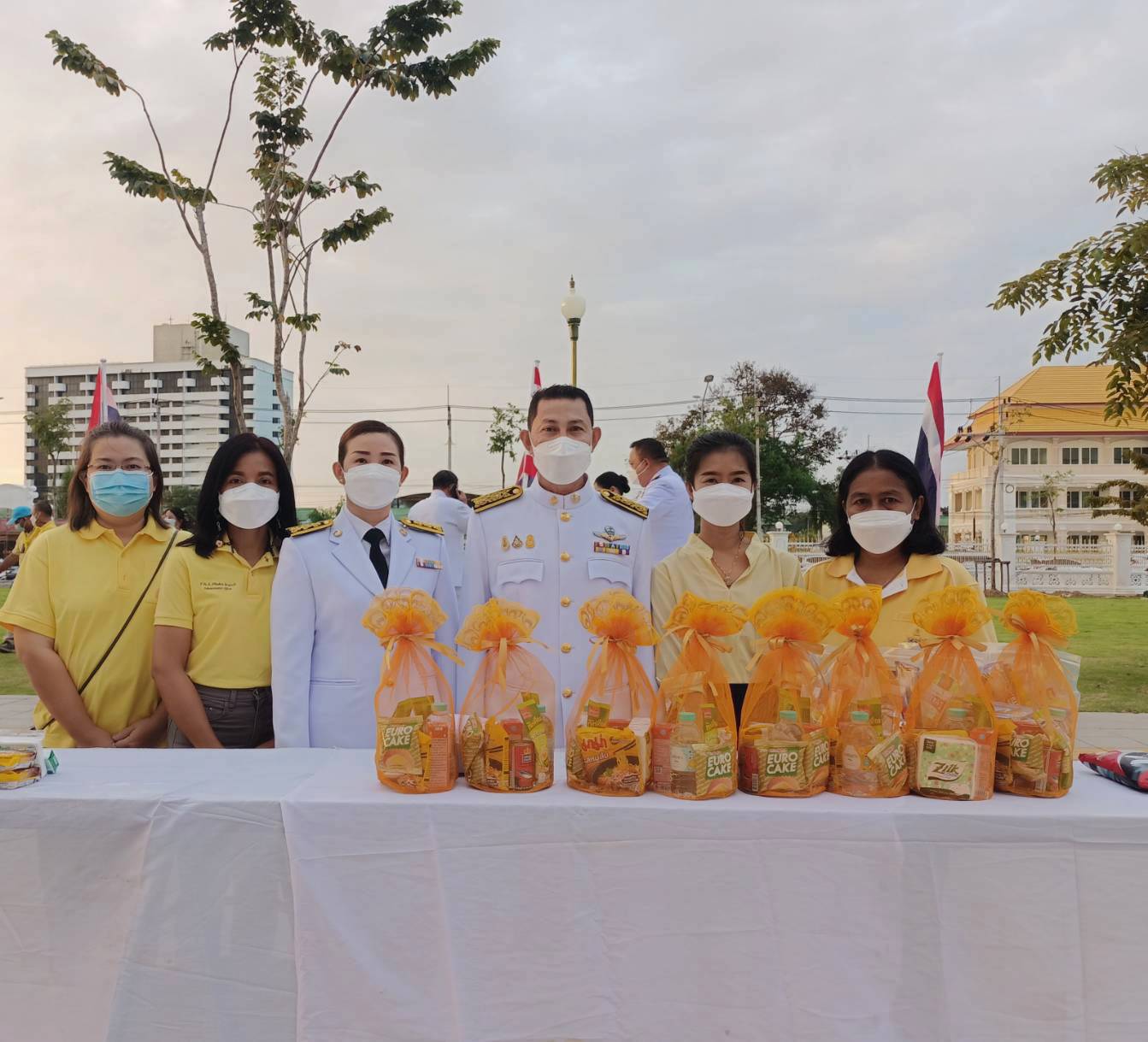 กปภ.สาขาภูเก็ต กปภ.สาขาภูเก็ต เข้าร่วมพิธีทำบุญตักบาตรเพื่อถวายเป็นพระราชกุศล เนื่องในวันคล้ายวันพระบรมราชสมภพ พระบาทสมเด็จพระบรมชนกาธิเบศร มหาภูมิพลอดุลยเดชมหาราช บรมนาถบพิตร วันชาติ และวันพ่อแห่งชาติ