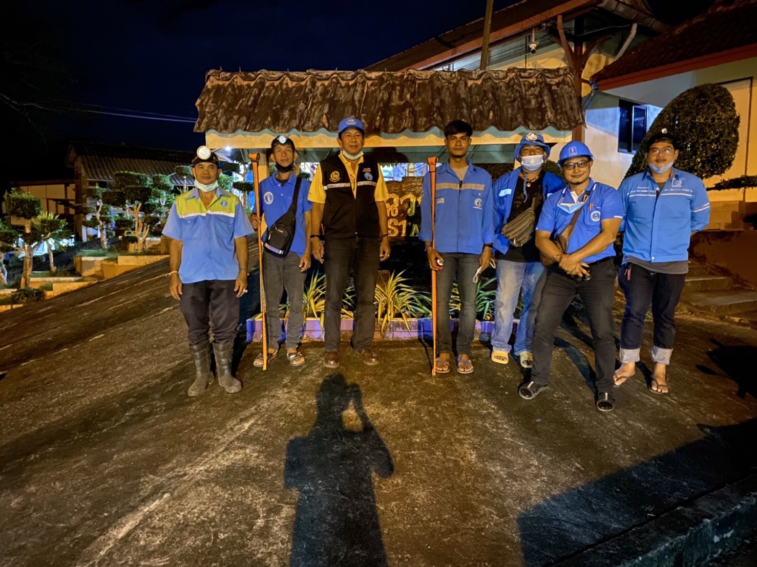 การประปาส่วนภูมิสาขาจันดี ลงพื้นที่เดินสำรวจหาท่อแตก-ท่อรั่ว