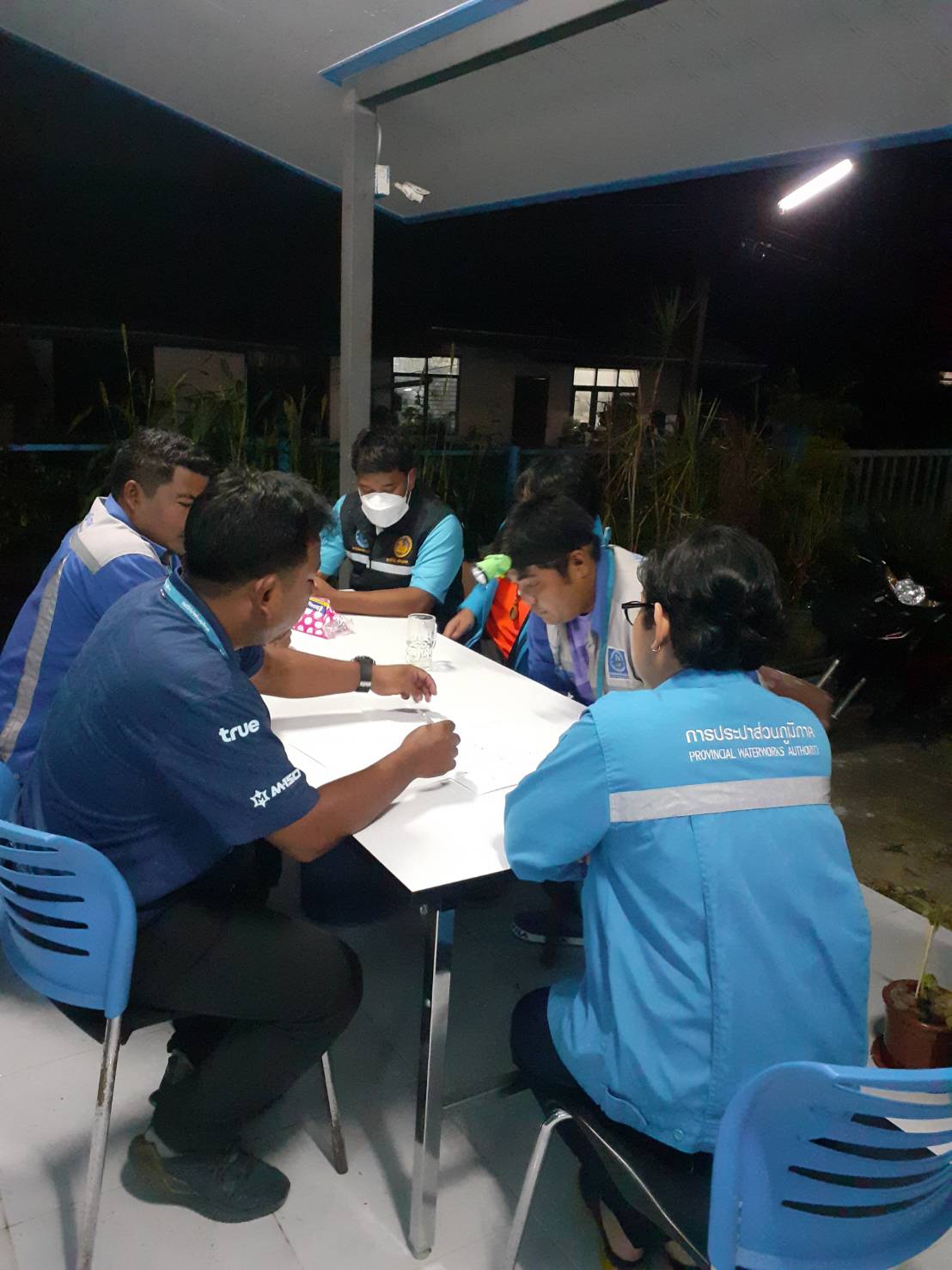 การประปาส่วนภูมิภาคสาขาอ่าวลึก ลงพื้นที่ทำ Step Test ออกสำรวจค้นหาท่อแตก รั่ว