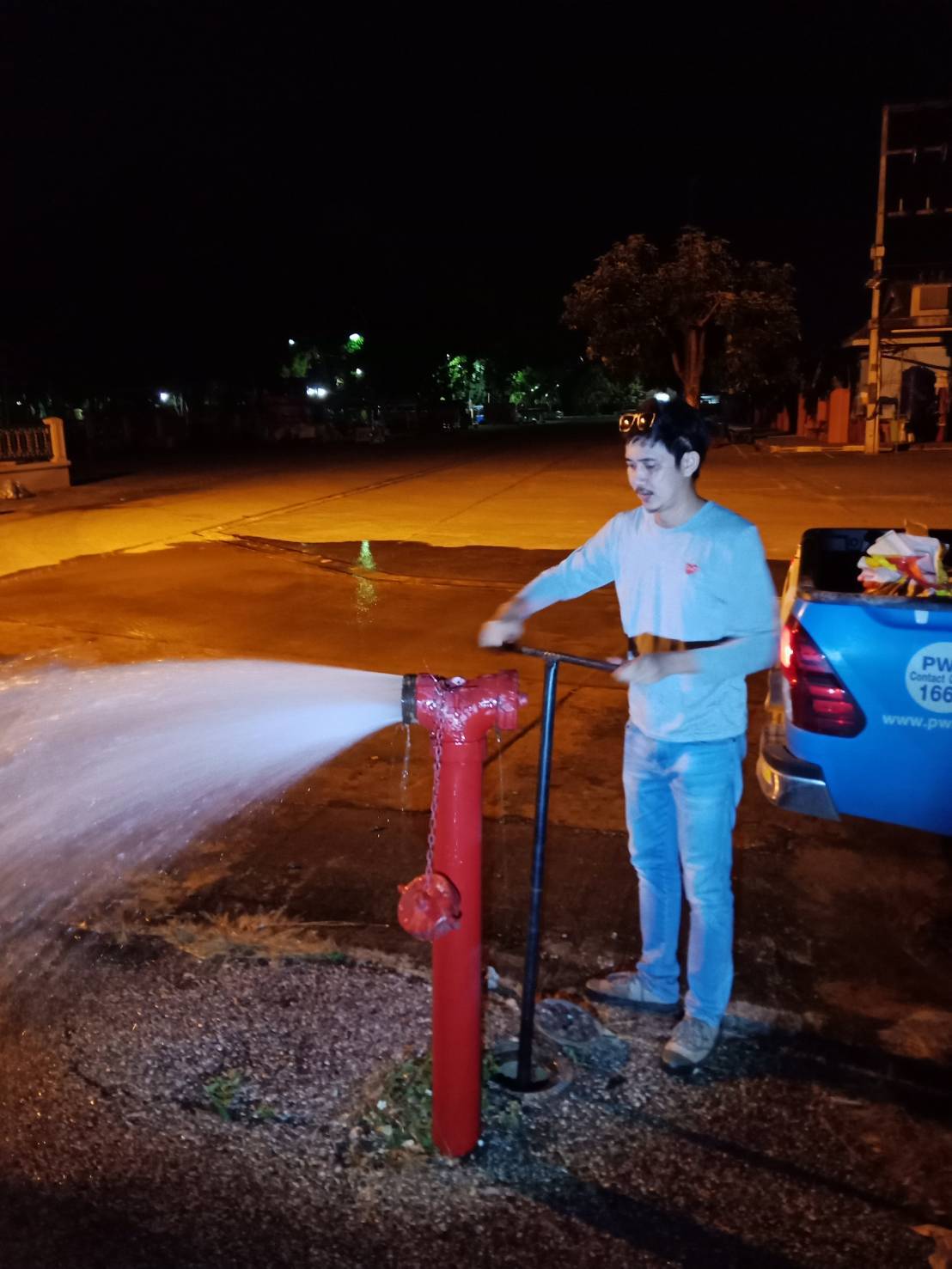 กปภ.สาขากำแพงเพชร ออกระบายตะกอนในเส้นท่อ ตามแผนเดือนธันวาคม 2564 พื้นที่จ่ายน้ำสถานีผลิต-จ่ายน้ำหนองปลิง