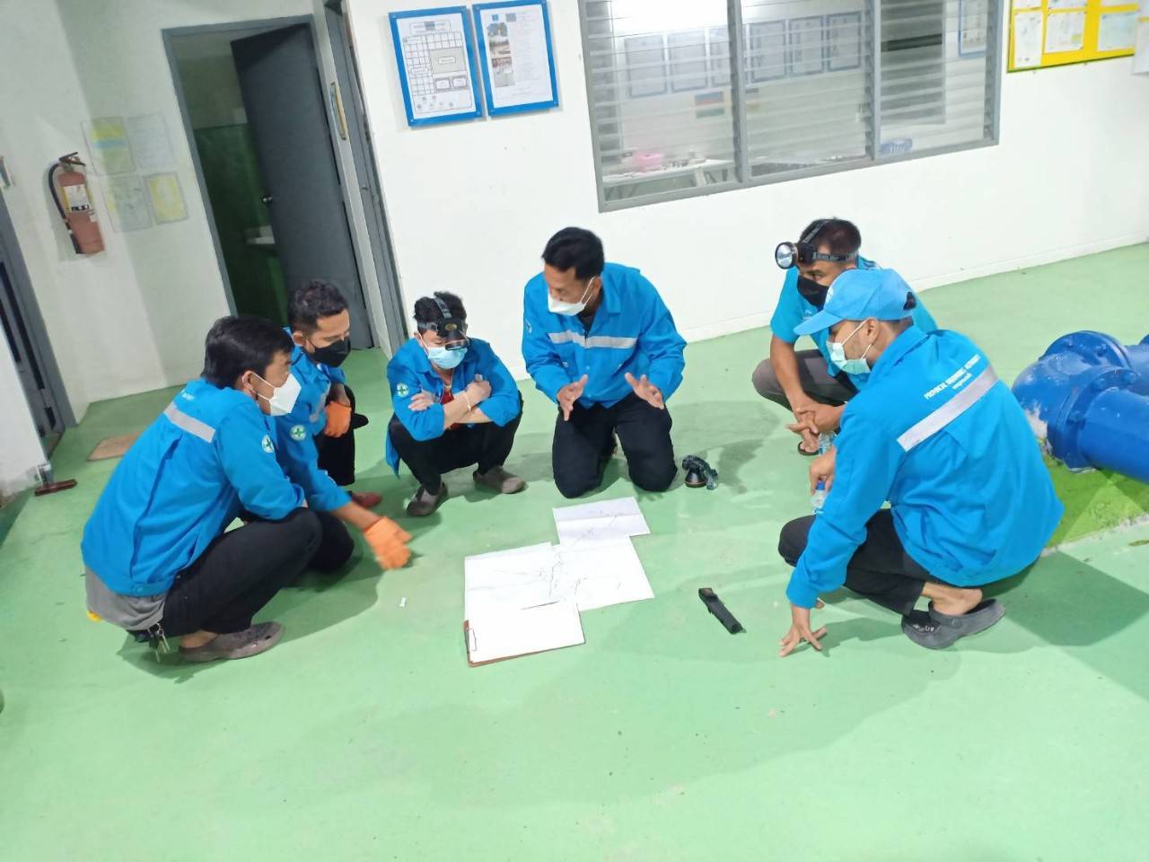 กปภ.สาขาปากพนัง ลงพื้นที่เดินสำรวจหาท่อแตก/ท่อรั่ว จากการทำ step test ตามแผนลดน้ำสูญเสีย บริเวณพื้นที่ MM-01 หน่วยบริการเชียรใหญ่ ต.เชียรใหญ่ อ.เชียรใหญ่ จ.นครศรีธรรมราช