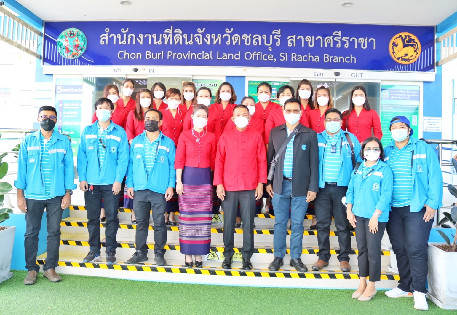 กปภ.สาขาปทุมธานี มุ่งมั่นเตรียมความพร้อมในการต่ออายุขอรับรองมาตรฐานศูนย์ราชการสะดวก GECC โดยเข้าศึกษาดูงาน ณ สำนักงานที่ดินจังหวัดชลบุรี สาขาศรีราชา