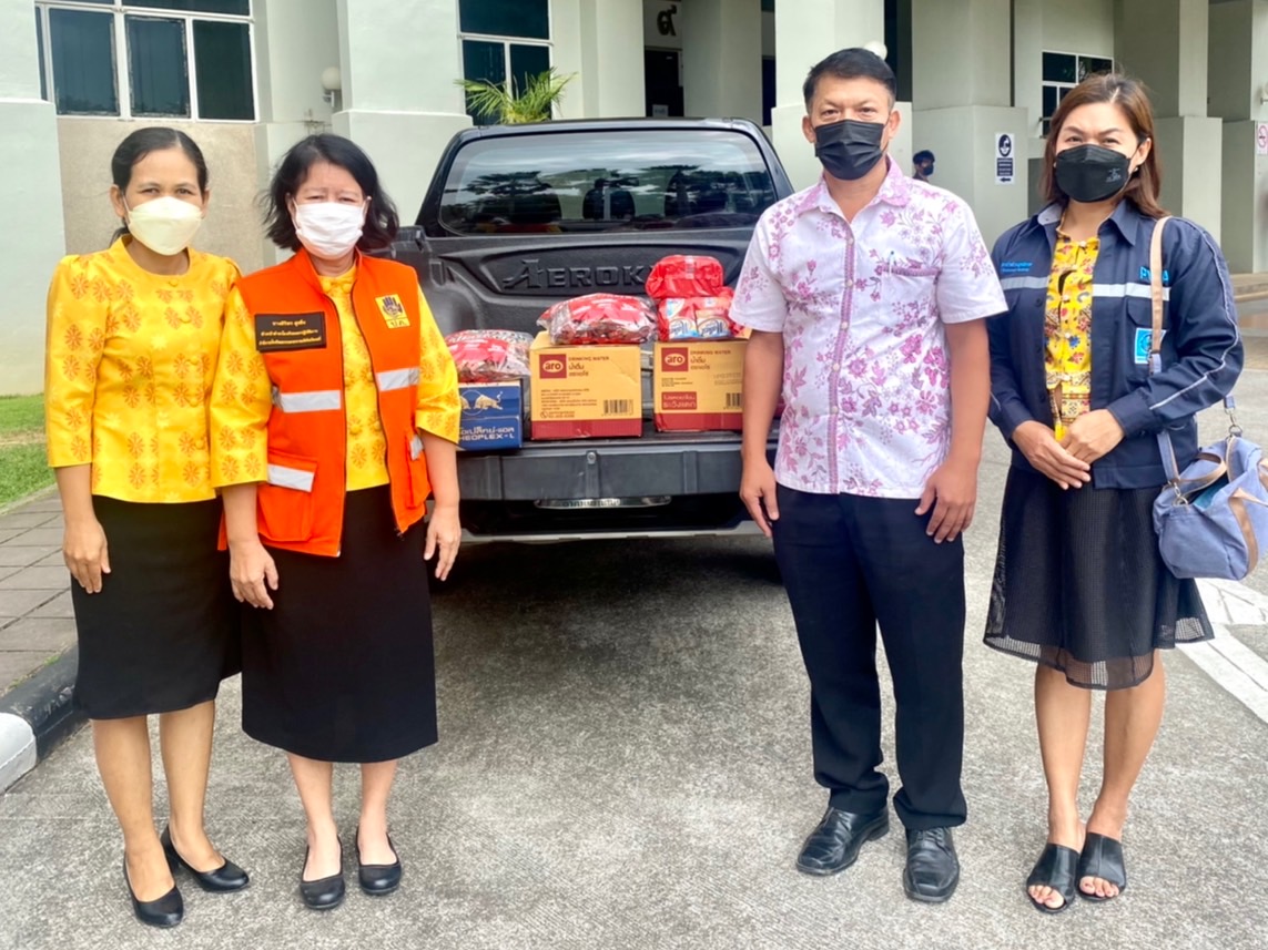 การประปาส่วนภูมิภาคสาขากระบี่ สนับสนุนปฏิบัติการร่วมป้องกันและลดอุบัติเหตุทางถนนจังหวัดกระบี่ มอบเครื่องดื่ม กาแฟบรรจุซอง และขนม ตรวจเยี่ยมจุดตรวจ จุดบริการประชาชน ช่วงเทศกาลปีใหม่ 2565