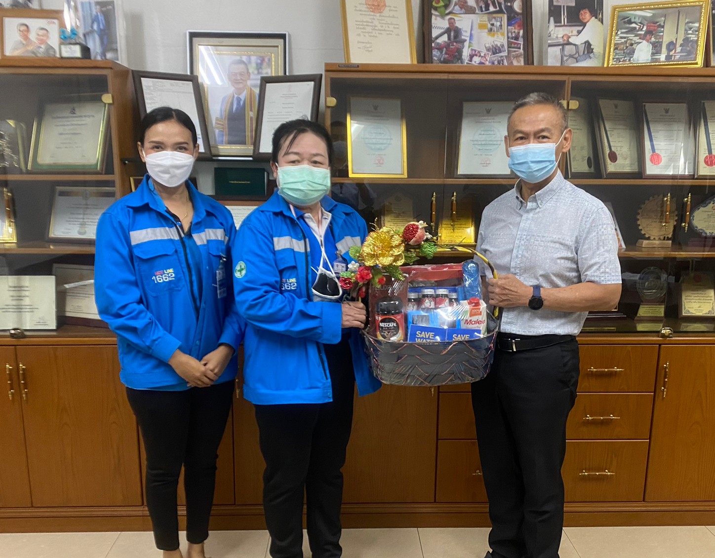 กปภ.สาขาท่ามะกา ลงพื้นที่สวัสดีปีใหม่ในวาระดิถีขึ้นปีใหม่ประจำปี 2565 ลูกค้ารายใหญ่ ประเภท 2-3