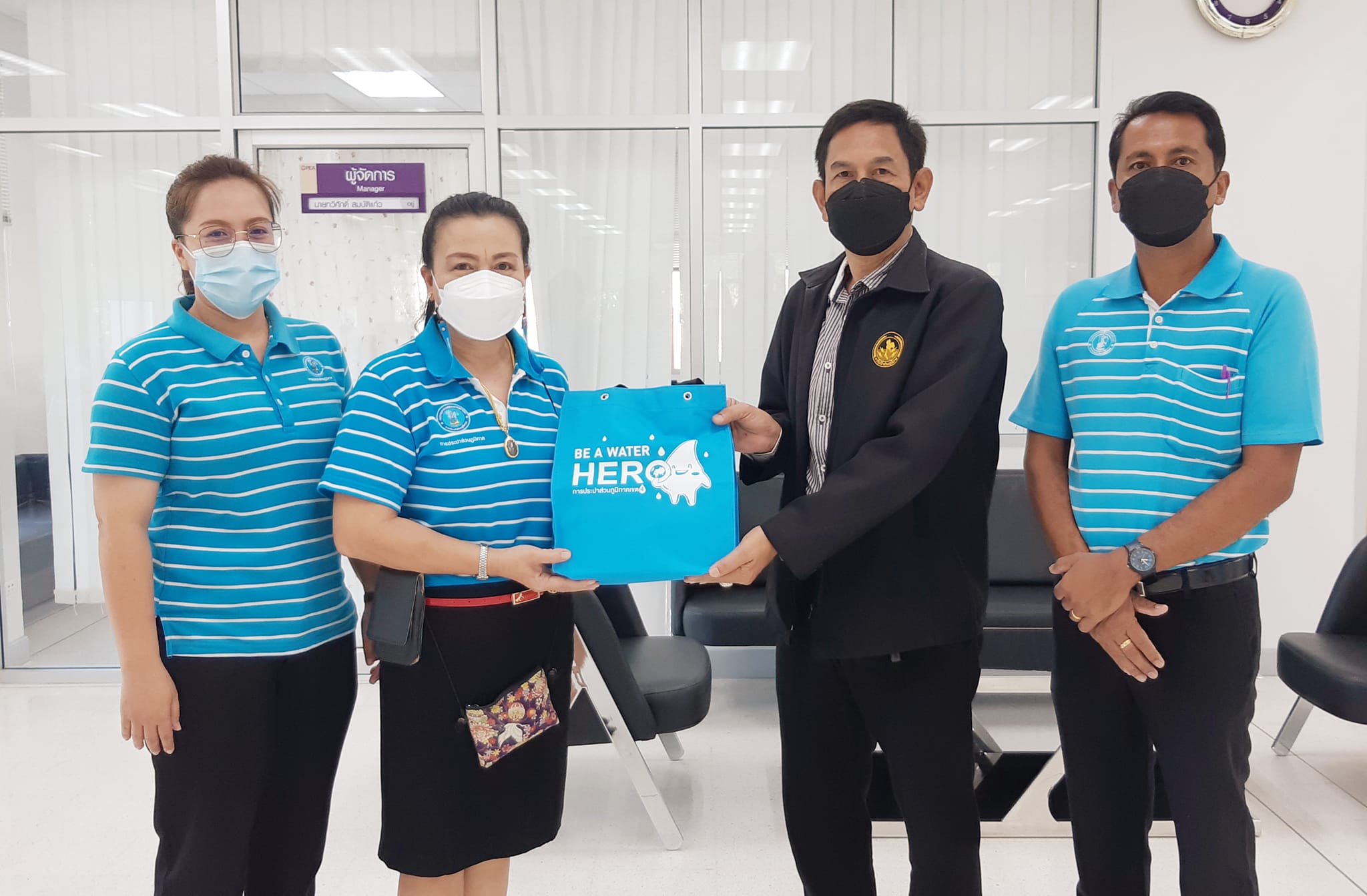 กปภ.สาขาระนอง ลงพื้นที่พบลูกค้ารายใหญ่ ภายใต้กิจกรรมมุ่งมั่นเพื่อปวงชน เติมใจให้กัน ครั้งที่ 1/2565