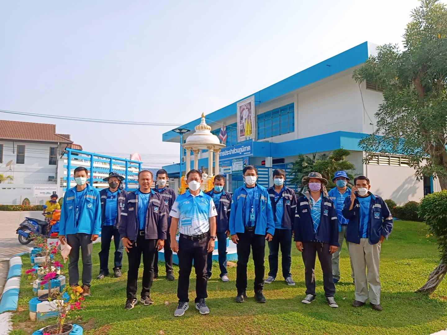 กปภ.สาขาปราณบุรี ลงพื้นที่ออกหาท่อแตก-ท่อรั่ว เชิงรุก (Active Leak Control) ตรวจสอบปัญหาน้ำไหลอ่อน พร้อมแก้ไขทันที ตามแผนลดน้ำสูญเสีย บริเวณ ถนนพลายงาม หมู่ที่ 4 ตำบลเขาน้อย อำเภอปราณบุรี จังหวัดประจวบฯ