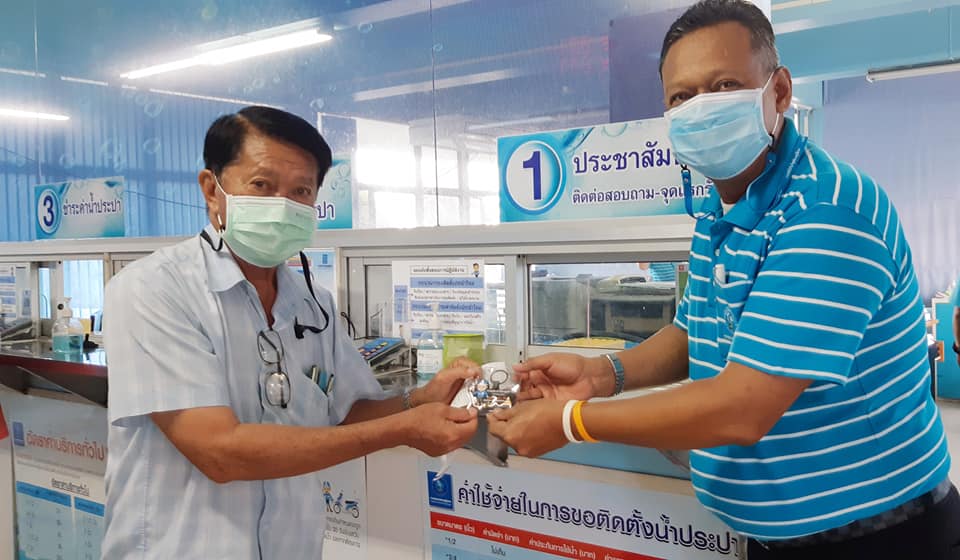 กปภ.สาขาระนอง แนะนำลูกค้าชำระค่าน้ำผ่าน PWA Line Official