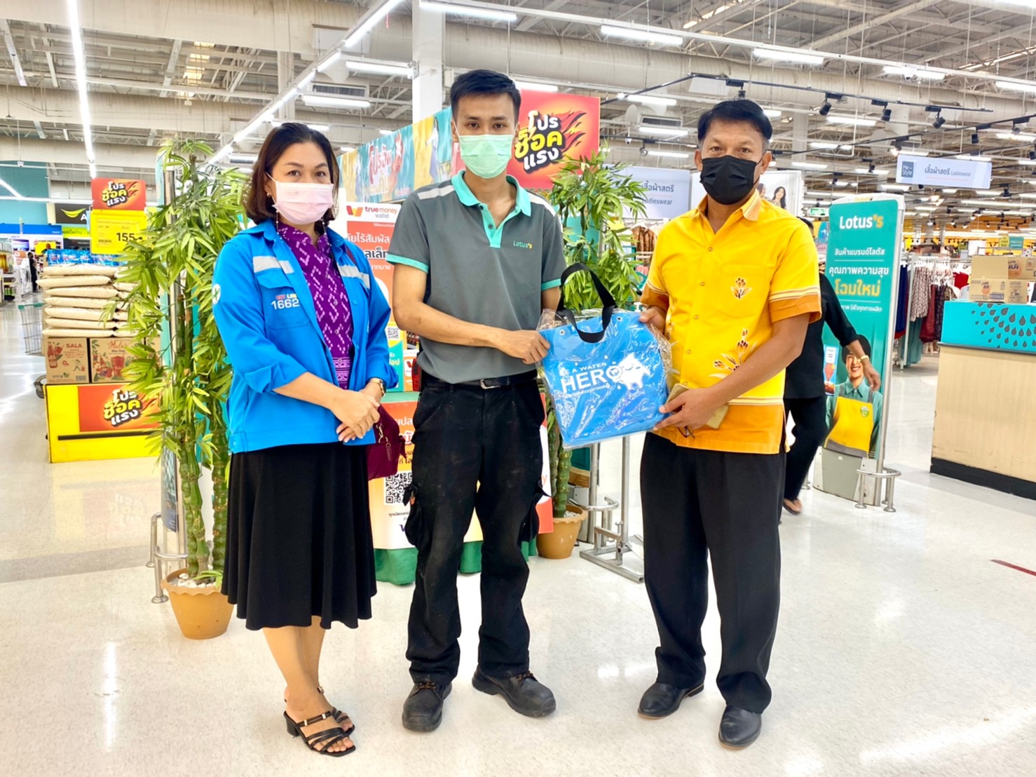 การประปาส่วนภูมิภาคสาขากระบี่ ลงพื้นที่พบผู้ใช้น้ำรายใหญ่ ภายใต้กิจกรรมมุ่งมั่นเพื่อปวงชน เติมใจให้กันครั้งที่ 4/2565