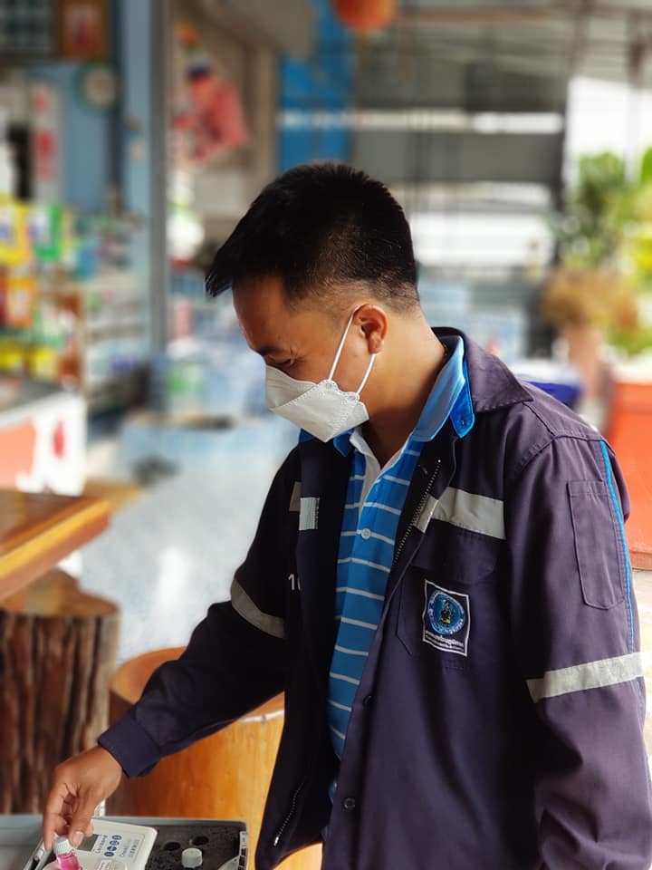 กปภ.สาขาบ้านตาขุน ดำเนินการตรวจสอบคุณภาพน้ำในระบบจ่าย ณ หน่วยบริการคีรีรัฐนิคม ตำบลท่าขนอน อำเภอคีรีรัฐนิคม จังหวัดสุราษฎร์ธานี